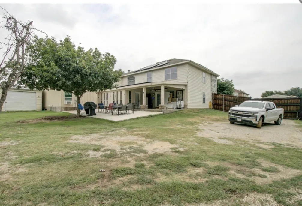 Single Family Residence For Sale in Dallas County , 1333 Falcon Drive, Dallas, Texas 75051, 10 Bedroom, 7 Bathroom, 2 Garage spaces, 3,723 Sqft, built in 2008, Price $635,000, mls#21194123, Real Estate Agent in Dallas, Homes For Sale in Dallas county, Homes For Sale in Dallas, Realtor in Dallas Texas, Real Estate Brokerage Independent Realty Texas, Luminita Cordes Realtor