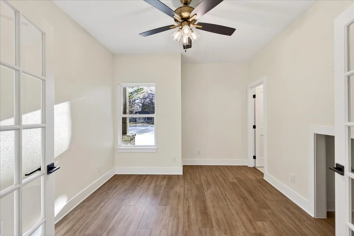 Single Family Residence For Sale in Henderson County , 114 Castlewood Road, Enchanted Oaks, Texas 75156, 4 Bedroom, 4 Bathroom, 3 Garage spaces, 2,900 Sqft, built in 2024, New Construction - Complete, mls#21192010, Real Estate Agent in Enchanted Oaks, Homes For Sale in Henderson county, Homes For Sale in Enchanted Oaks, Realtor in Enchanted Oaks Texas, Real Estate Brokerage Independent Realty Texas, Luminita Cordes Realtor
