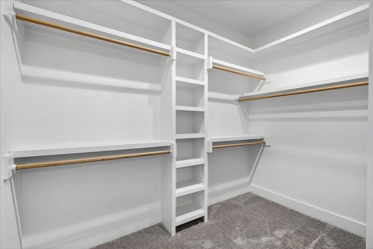 Single Family Residence For Sale in Henderson County , 114 Castlewood Road, Enchanted Oaks, Texas 75156, 4 Bedroom, 4 Bathroom, 3 Garage spaces, 2,900 Sqft, built in 2024, New Construction - Complete, mls#21192010, Real Estate Agent in Enchanted Oaks, Homes For Sale in Henderson county, Homes For Sale in Enchanted Oaks, Realtor in Enchanted Oaks Texas, Real Estate Brokerage Independent Realty Texas, Luminita Cordes Realtor