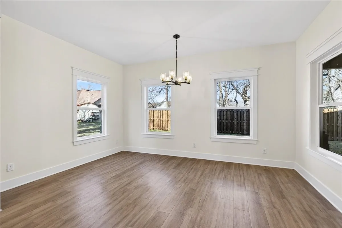 Single Family Residence For Sale in Henderson County , 114 Castlewood Road, Enchanted Oaks, Texas 75156, 4 Bedroom, 4 Bathroom, 3 Garage spaces, 2,900 Sqft, built in 2024, New Construction - Complete, mls#21192010, Real Estate Agent in Enchanted Oaks, Homes For Sale in Henderson county, Homes For Sale in Enchanted Oaks, Realtor in Enchanted Oaks Texas, Real Estate Brokerage Independent Realty Texas, Luminita Cordes Realtor