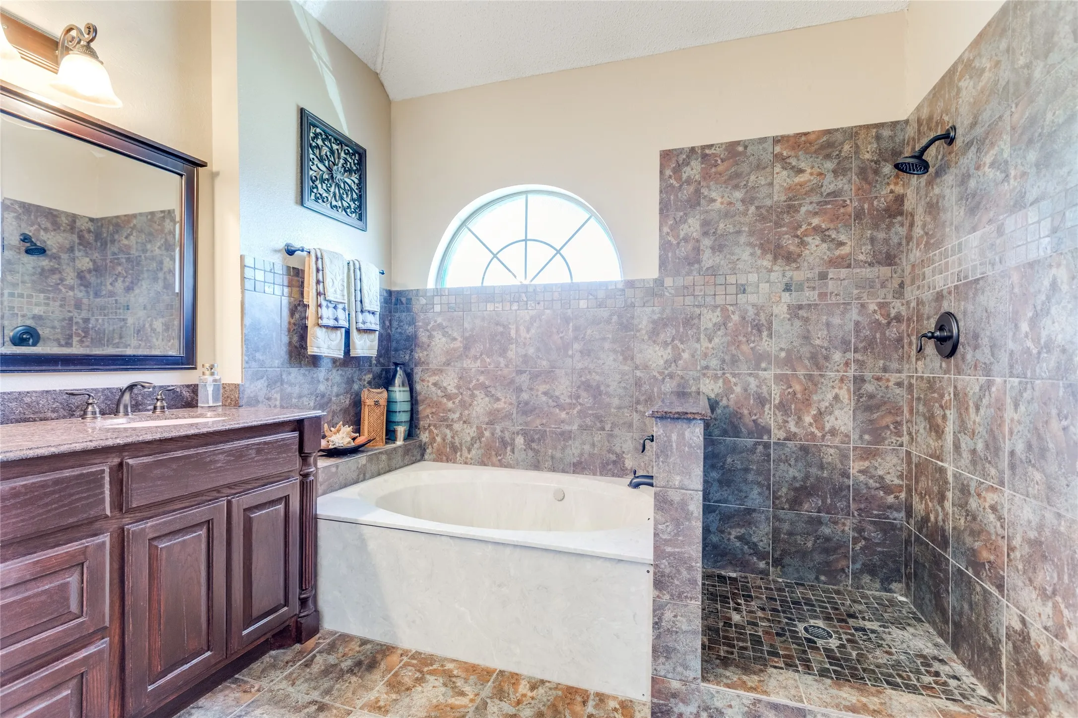 Primary ensuite.