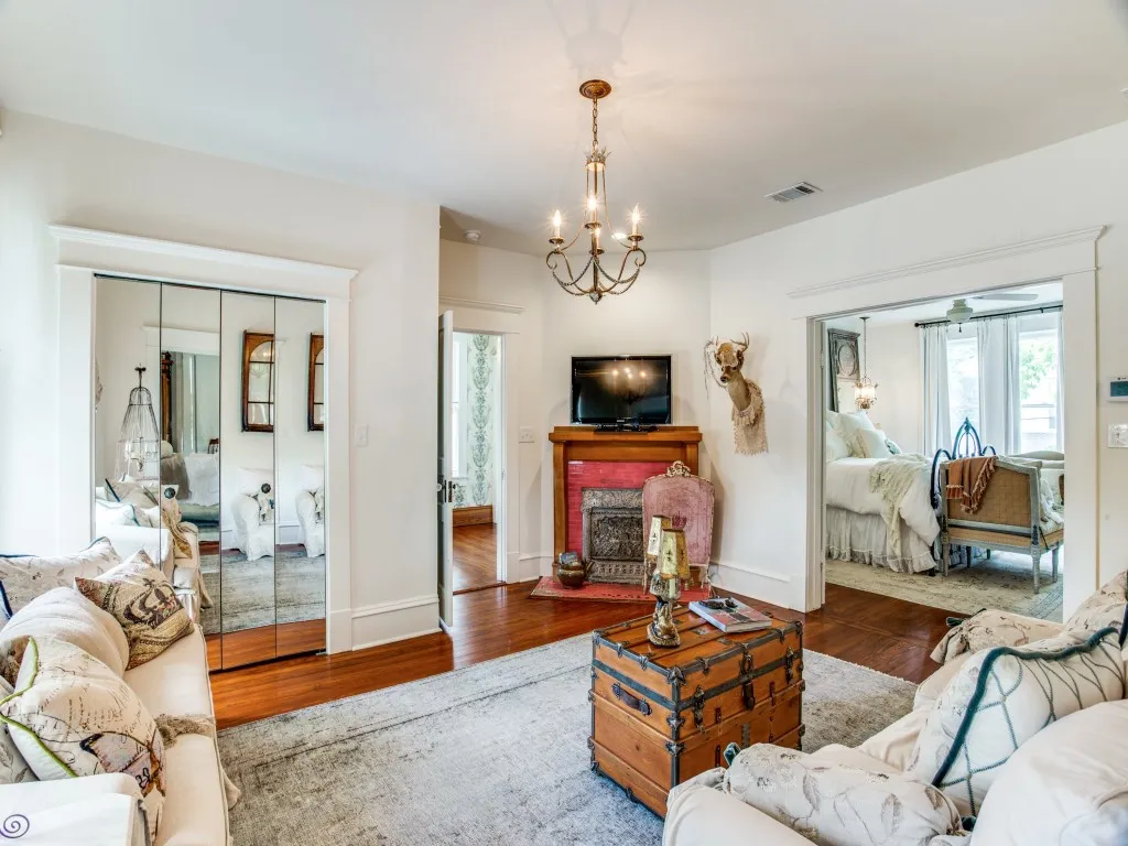 Upstairs living room