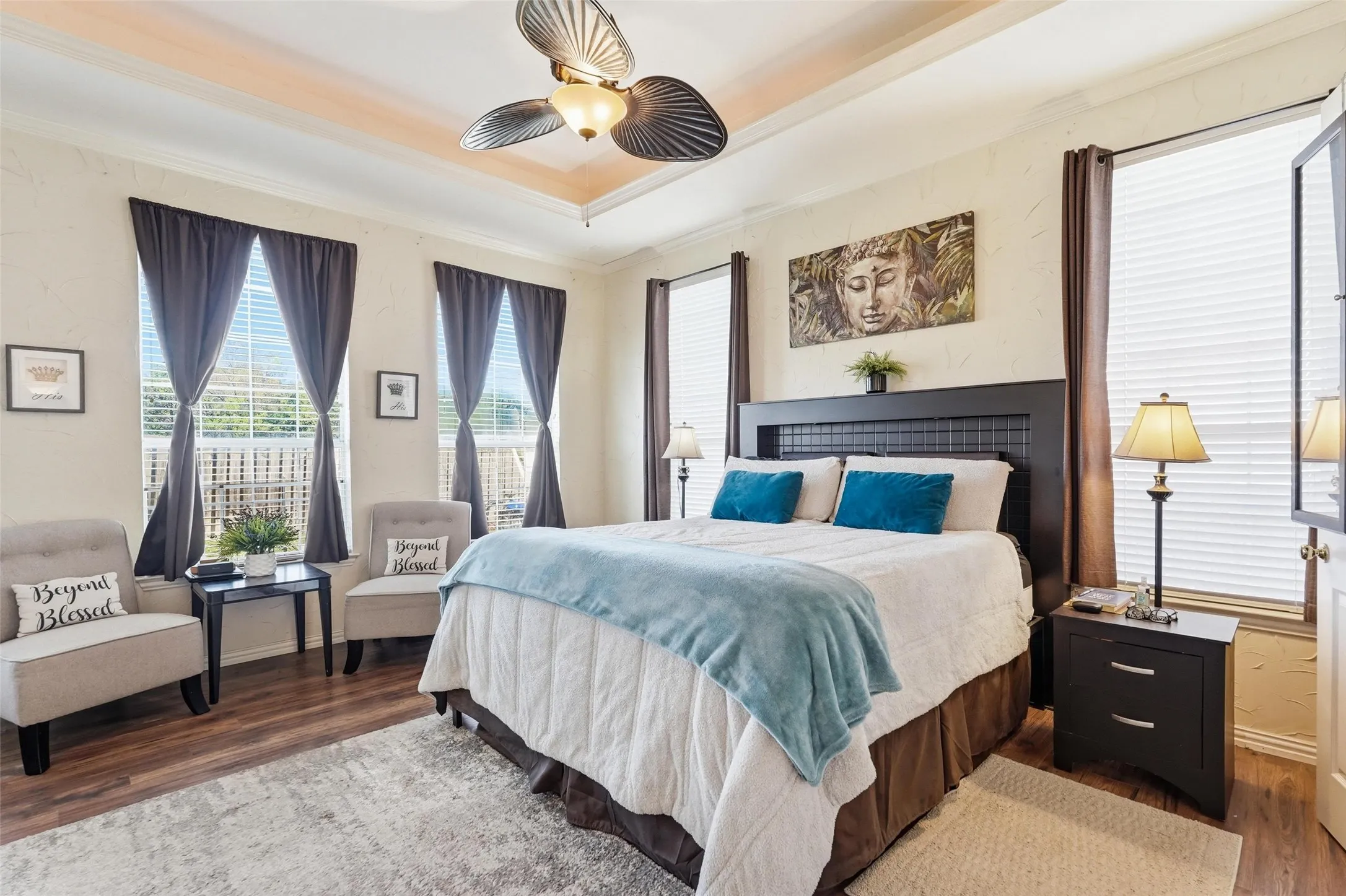 Single Family Residence For Sale in Dallas County , 645 Ten Mile Drive, De Soto, Texas 75115, 5 Bedroom, 4 Bathroom, 2 Garage spaces, 3,931 Sqft, built in 2003, mls#21194292, Real Estate Agent in De Soto, Homes For Sale in Dallas county, Homes For Sale in De Soto, Realtor in De Soto Texas, Real Estate Brokerage Independent Realty Texas, Luminita Cordes Realtor