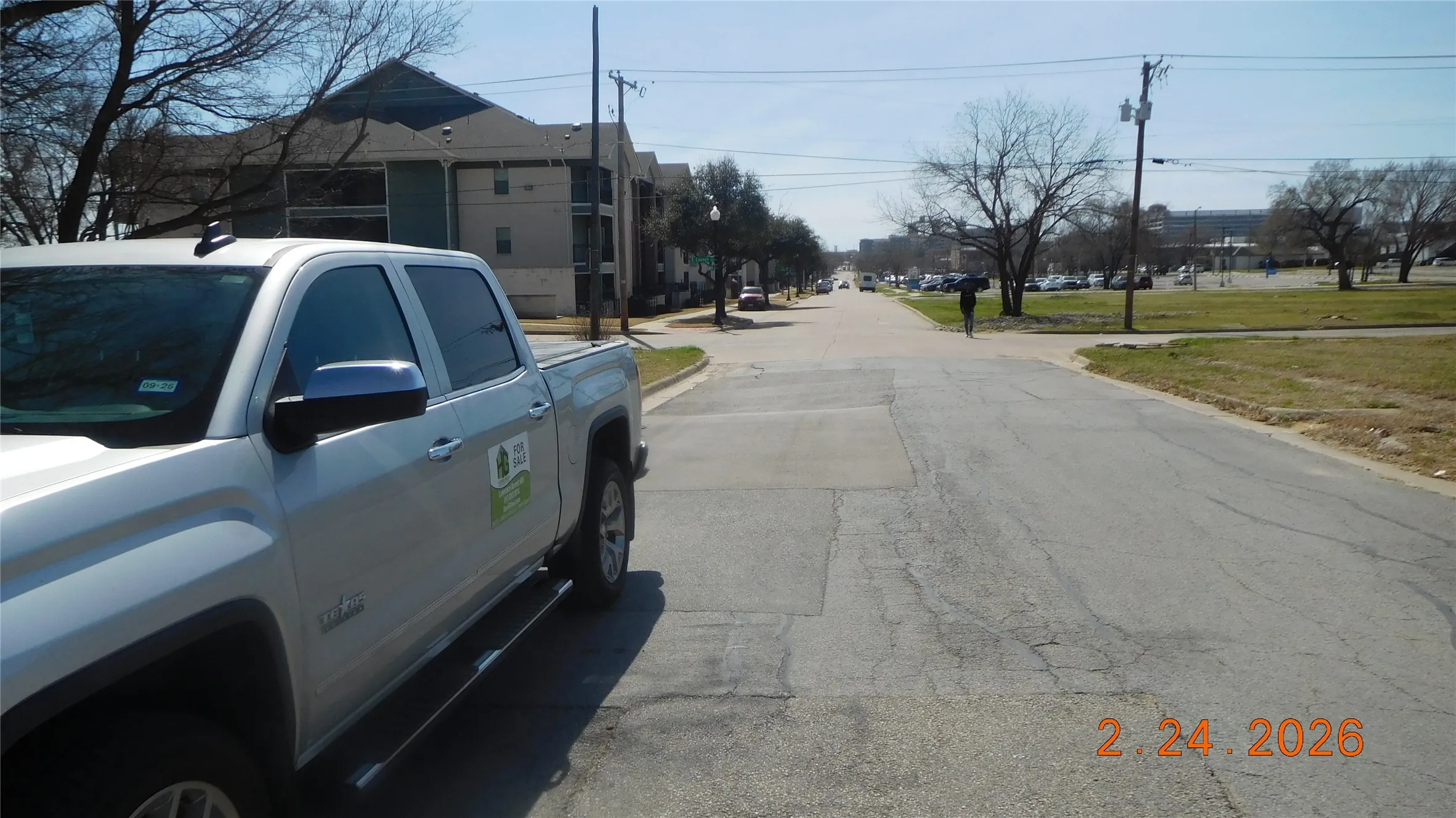 Single Family Residence For Sale in Tarrant County , 655 Crawford Street, Fort Worth, Texas 76104, 3 Bedroom, 1 Bathroom, Garage spaces, 1,105 Sqft, built in 1948, mls#21194314, Real Estate Agent in Fort Worth, Homes For Sale in Tarrant county, Homes For Sale in Fort Worth, Realtor in Fort Worth Texas, Real Estate Brokerage Independent Realty Texas, Luminita Cordes Realtor