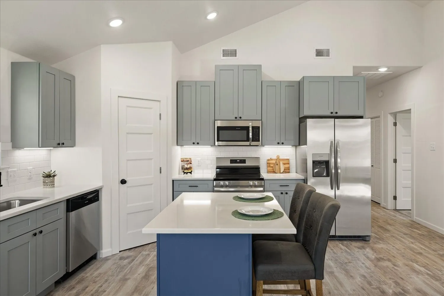 Single Family Residence For Sale in Hunt County , 200 Gladys Street, Lone Oak, Texas 75453, 3 Bedroom, 2 Bathroom, Garage spaces, 1,453 Sqft, built in 2026, New Construction - Complete, mls#21194037, Real Estate Agent in Lone Oak, Homes For Sale in Hunt county, Homes For Sale in Lone Oak, Realtor in Lone Oak Texas, Real Estate Brokerage Independent Realty Texas, Luminita Cordes Realtor