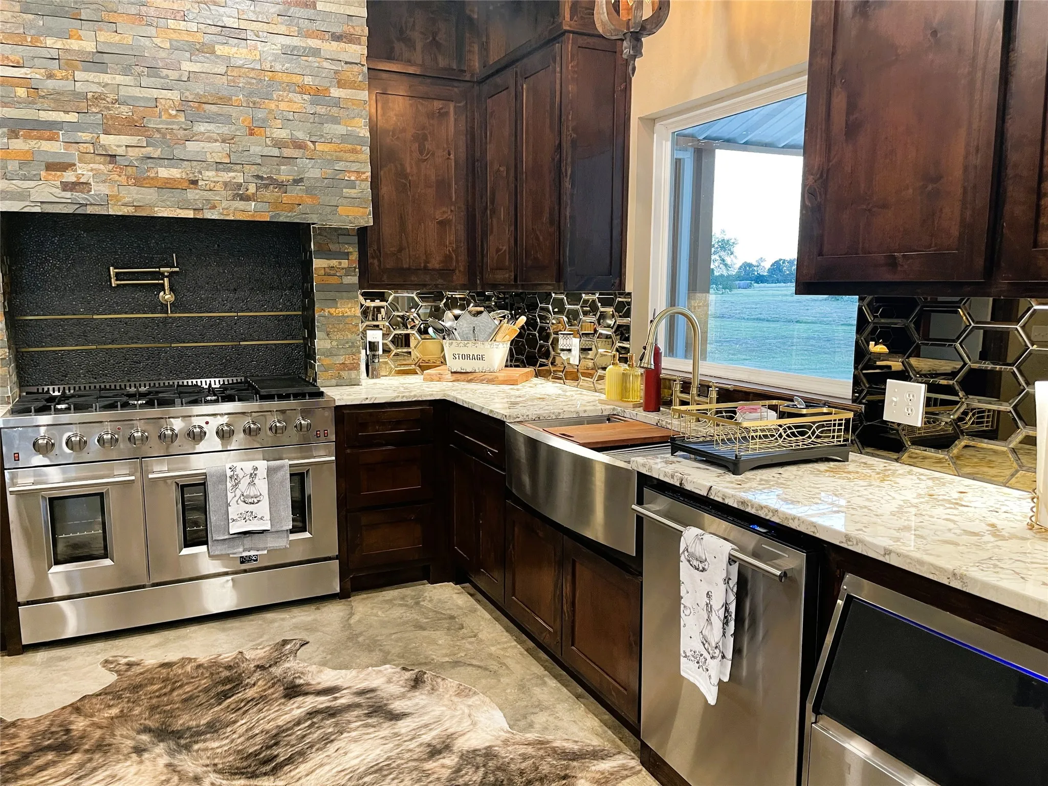 Farm For Sale in Freestone County , 218 Fm 80 S, Teague, Texas 75860, 3 Bedroom, 4 Bathroom, Garage spaces, 2,508 Sqft, built in 2023, mls#21193469, Real Estate Agent in Teague, Homes For Sale in Freestone county, Homes For Sale in Teague, Realtor in Teague Texas, Real Estate Brokerage Independent Realty Texas, Luminita Cordes Realtor