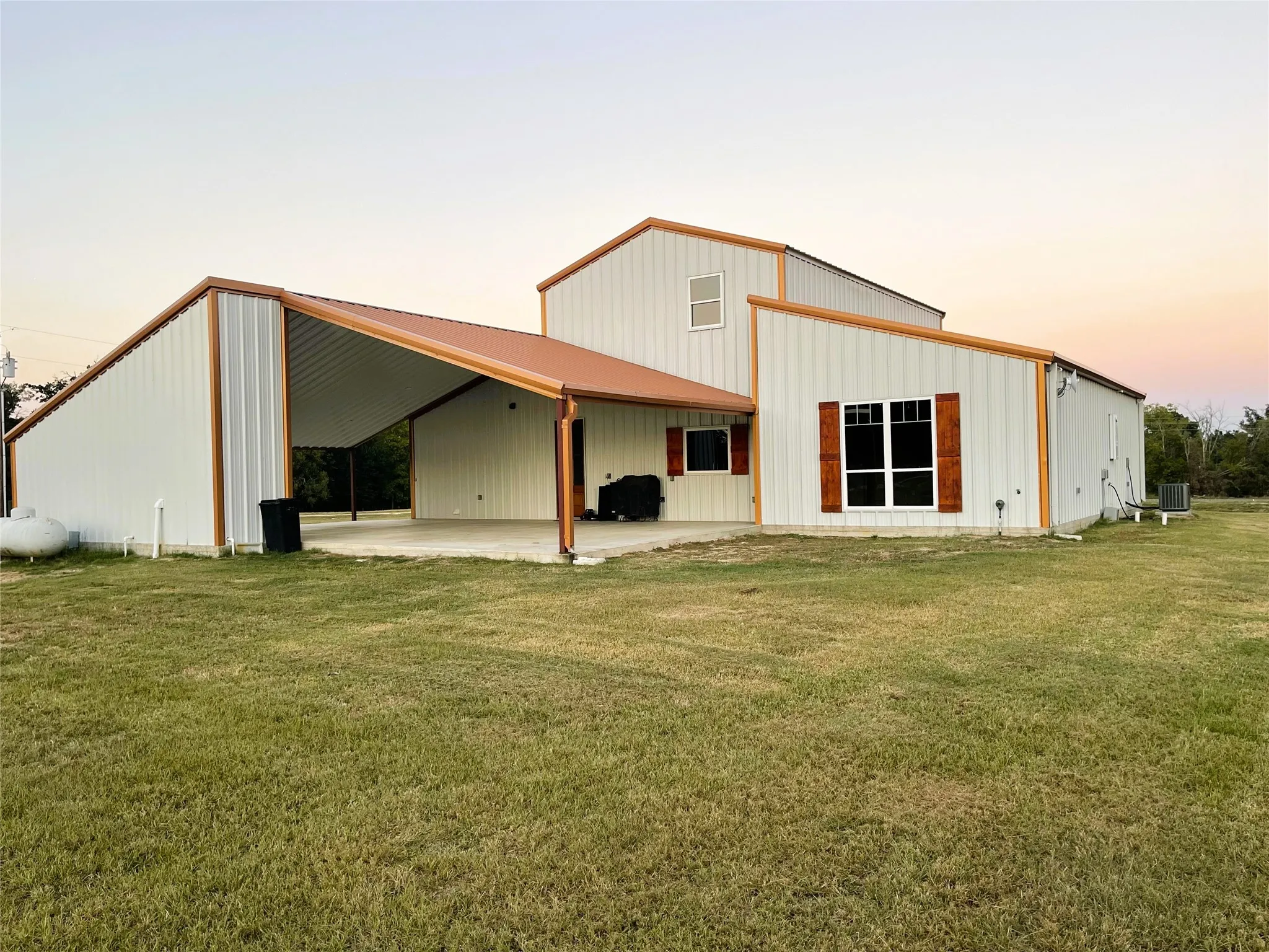 Farm For Sale in Freestone County , 218 Fm 80 S, Teague, Texas 75860, 3 Bedroom, 4 Bathroom, Garage spaces, 2,508 Sqft, built in 2023, mls#21193469, Real Estate Agent in Teague, Homes For Sale in Freestone county, Homes For Sale in Teague, Realtor in Teague Texas, Real Estate Brokerage Independent Realty Texas, Luminita Cordes Realtor