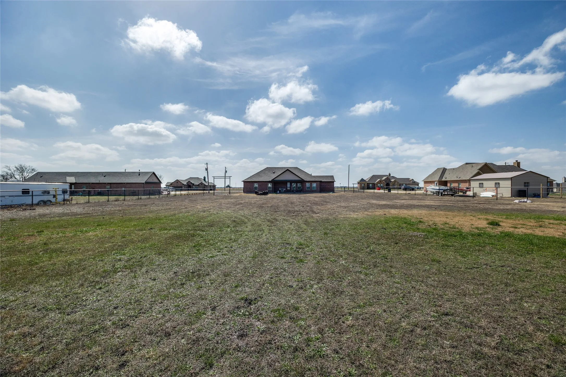 Single Family Residence For Sale in Fannin County , 250 Alondrita Street, Celeste, Texas 75423, 4 Bedroom, 2 Bathroom, 2 Garage spaces, 1,800 Sqft, built in 2022, mls#21194323, Real Estate Agent in Celeste, Homes For Sale in Fannin county, Homes For Sale in Celeste, Realtor in Celeste Texas, Real Estate Brokerage Independent Realty Texas, Luminita Cordes Realtor