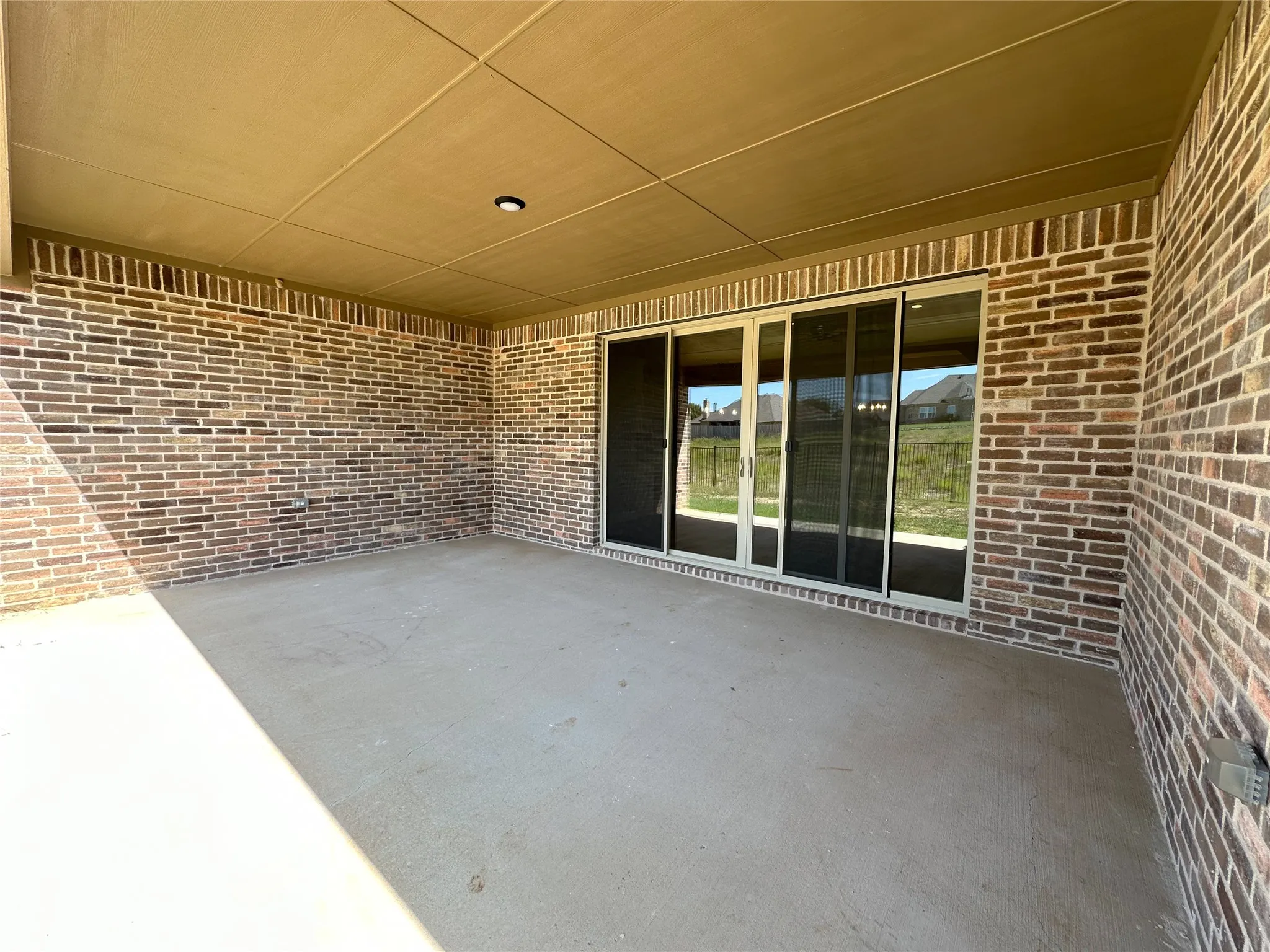 Single Family Residence For Sale in Johnson County , 2005 Belle Lagos Lane, Cleburne, Texas 76033, 4 Bedroom, 3 Bathroom, 3 Garage spaces, 2,040 Sqft, built in 2026, New Construction - Incomplete, mls#21194515, Real Estate Agent in Cleburne, Homes For Sale in Johnson county, Homes For Sale in Cleburne, Realtor in Cleburne Texas, Real Estate Brokerage Independent Realty Texas, Luminita Cordes Realtor