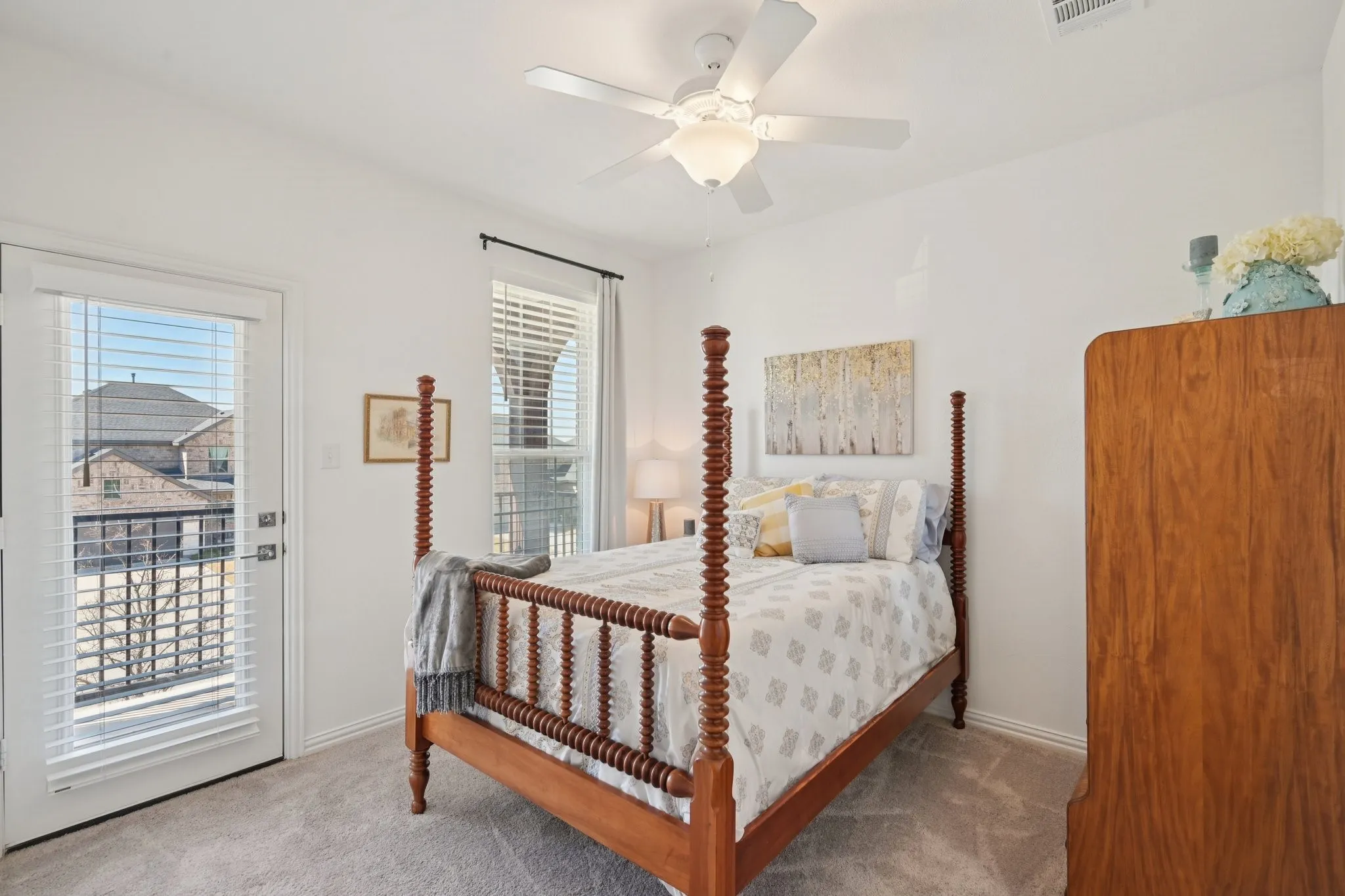 Single Family Residence For Sale in Kaufman County , 1744 Everglades Drive, Forney, Texas 75126, 4 Bedroom, 4 Bathroom, 2 Garage spaces, 3,191 Sqft, built in 2021, mls#21194526, Real Estate Agent in Forney, Homes For Sale in Kaufman county, Homes For Sale in Forney, Realtor in Forney Texas, Real Estate Brokerage Independent Realty Texas, Luminita Cordes Realtor