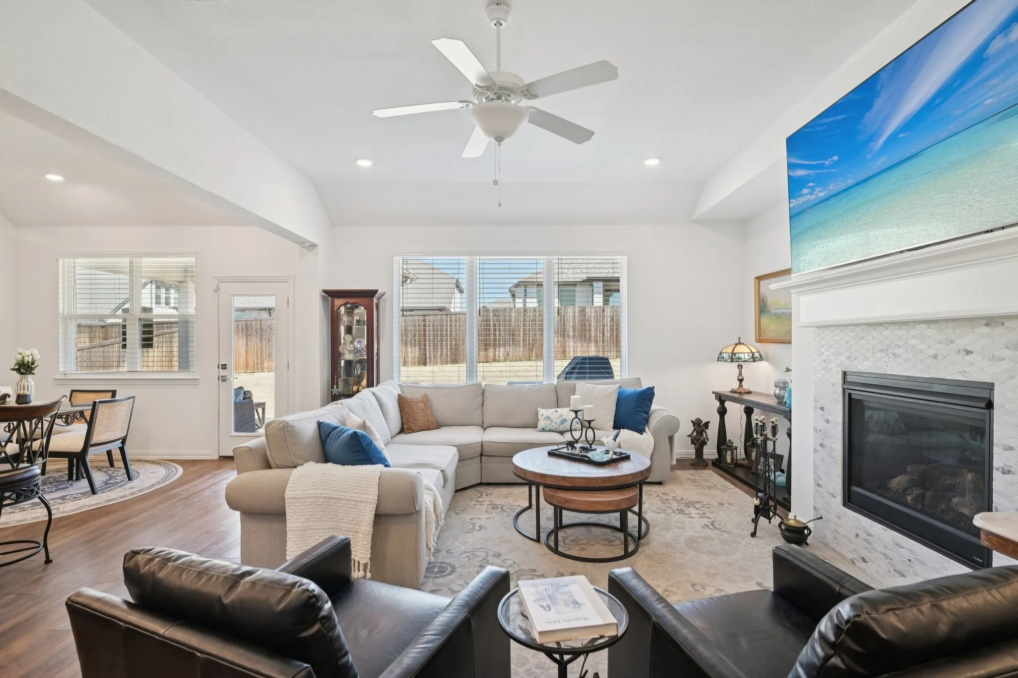 Single Family Residence For Sale in Kaufman County , 1744 Everglades Drive, Forney, Texas 75126, 4 Bedroom, 4 Bathroom, 2 Garage spaces, 3,191 Sqft, built in 2021, mls#21194526, Real Estate Agent in Forney, Homes For Sale in Kaufman county, Homes For Sale in Forney, Realtor in Forney Texas, Real Estate Brokerage Independent Realty Texas, Luminita Cordes Realtor