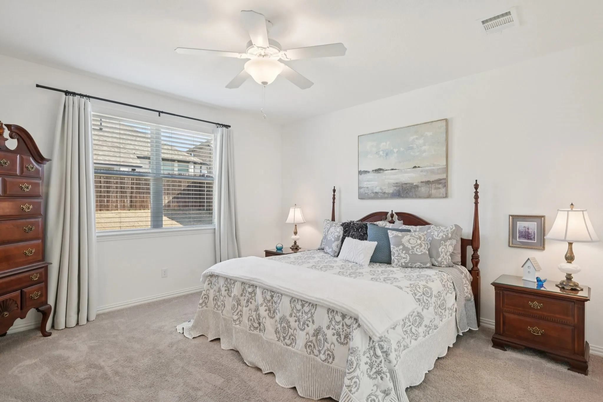 Single Family Residence For Sale in Kaufman County , 1744 Everglades Drive, Forney, Texas 75126, 4 Bedroom, 4 Bathroom, 2 Garage spaces, 3,191 Sqft, built in 2021, mls#21194526, Real Estate Agent in Forney, Homes For Sale in Kaufman county, Homes For Sale in Forney, Realtor in Forney Texas, Real Estate Brokerage Independent Realty Texas, Luminita Cordes Realtor