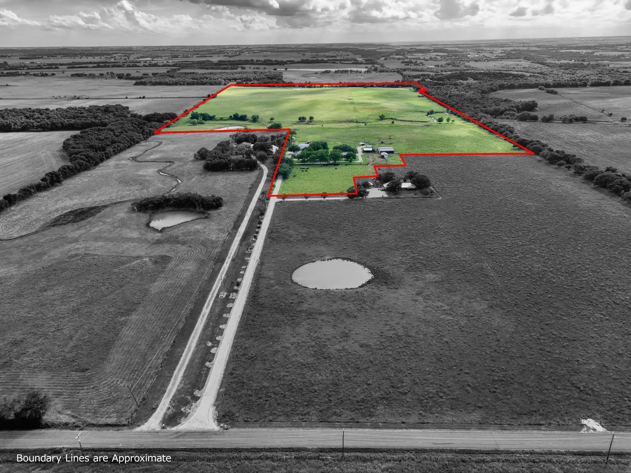 Farm For Sale in Mc Lennan County , 15796 Chapel Road, Lorena, Texas 76655, 4 Bedrooms, 3 Bathrooms, 4 Garage spaces, 2,600 Sqft, built in 1975, Preowned, Price $2,700,000, mls#21194310, Real Estate Agent in Lorena, Homes For Sale in Mc Lennan county, Homes For Sale in Lorena, Realtor in Lorena Texas, Real Estate Brokerage Independent Realty Texas, Luminita Cordes Realtor