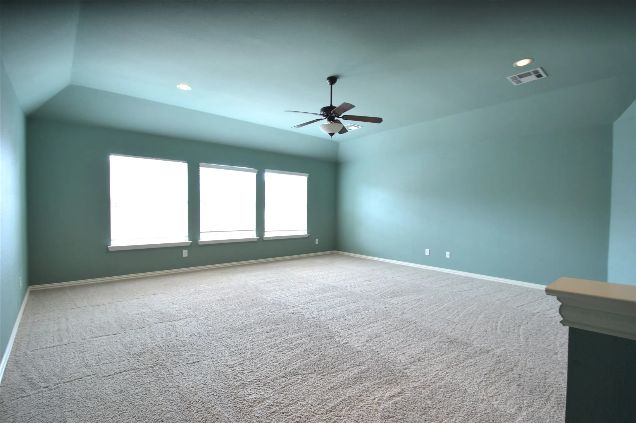 Single Family Residence For Sale in Collin County , 1120 Surrey Lane, Allen, Texas 75013, 4 Bedroom, 2 Bathroom, 2 Garage spaces, 2,773 Sqft, built in 2000, mls#21176184, Real Estate Agent in Allen, Homes For Sale in Collin county, Homes For Sale in Allen, Realtor in Allen Texas, Real Estate Brokerage Independent Realty Texas, Luminita Cordes Realtor