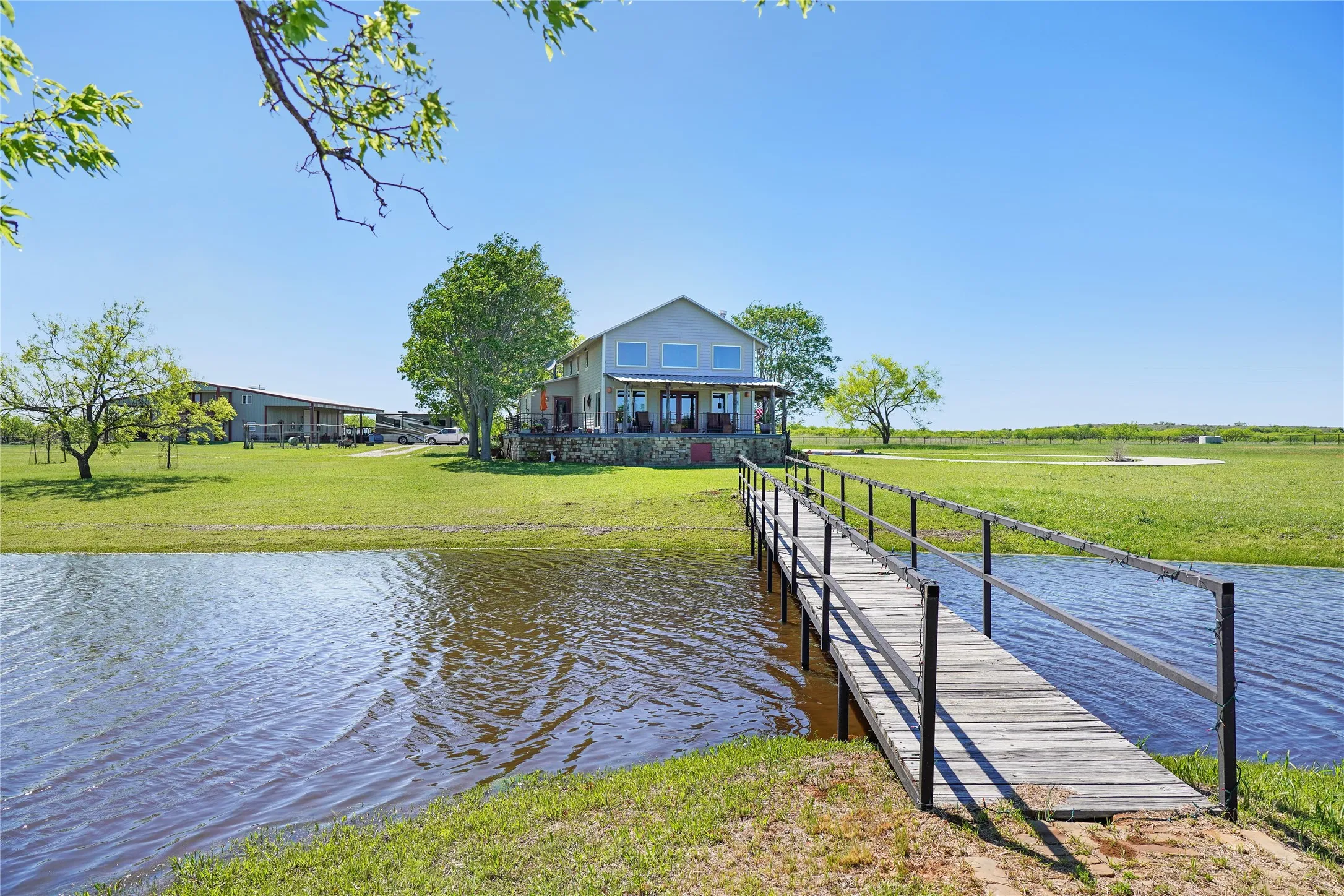 Farm For Sale in Jack County , 8617 Farm to Market 175, Jacksboro, Texas 76458, 2 Bedroom, 2 Bathroom, Garage spaces, 1,671 Sqft, built in 2004, mls#21194580, Real Estate Agent in Jacksboro, Homes For Sale in Jack county, Homes For Sale in Jacksboro, Realtor in Jacksboro Texas, Real Estate Brokerage Independent Realty Texas, Luminita Cordes Realtor