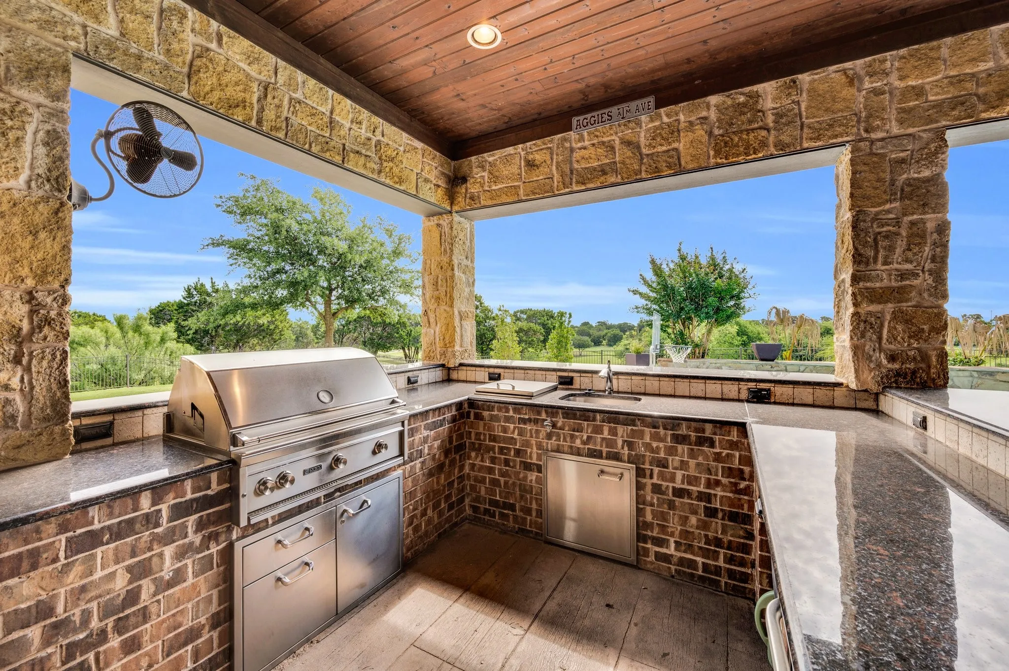 Single Family Residence For Sale in Johnson County , 7101 Royal Birkdale Drive, Cleburne, Texas 76033, 5 Bedrooms, 8 Bathrooms, 4 Garage spaces, 6,110 Sqft, built in 2014, Preowned, Price $1,295,000, mls#21193007, Real Estate Agent in Cleburne, Homes For Sale in Johnson county, Homes For Sale in Cleburne, Realtor in Cleburne Texas, Real Estate Brokerage Independent Realty Texas, Luminita Cordes Realtor