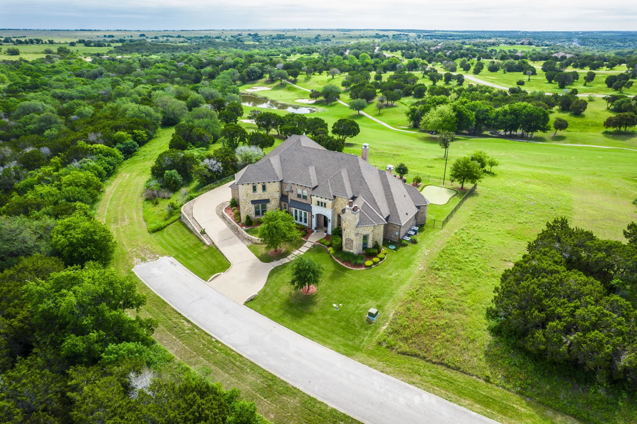 Single Family Residence For Sale in Johnson County , 7101 Royal Birkdale Drive, Cleburne, Texas 76033, 5 Bedrooms, 8 Bathrooms, 4 Garage spaces, 6,110 Sqft, built in 2014, Preowned, Price $1,295,000, mls#21193007, Real Estate Agent in Cleburne, Homes For Sale in Johnson county, Homes For Sale in Cleburne, Realtor in Cleburne Texas, Real Estate Brokerage Independent Realty Texas, Luminita Cordes Realtor