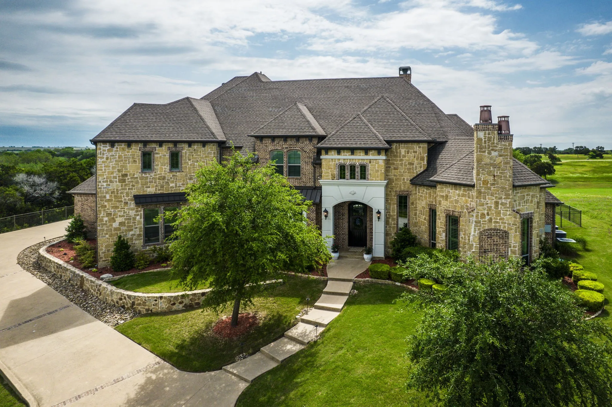 Single Family Residence For Sale in Johnson County , 7101 Royal Birkdale Drive, Cleburne, Texas 76033, 5 Bedrooms, 8 Bathrooms, 4 Garage spaces, 6,110 Sqft, built in 2014, Preowned, Price $1,295,000, mls#21193007, Real Estate Agent in Cleburne, Homes For Sale in Johnson county, Homes For Sale in Cleburne, Realtor in Cleburne Texas, Real Estate Brokerage Independent Realty Texas, Luminita Cordes Realtor