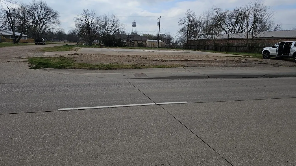 Unimproved Land For Sale in Navarro County , 210 NE 2nd Street, Kerens, Texas 75144, 0, 0, Garage spaces, 0 Sqft, built in 0, Price $93,000, mls#21194644, Real Estate Agent in Kerens, Homes For Sale in Navarro county, Homes For Sale in Kerens, Realtor in Kerens Texas, Real Estate Brokerage Independent Realty Texas, Luminita Cordes Realtor