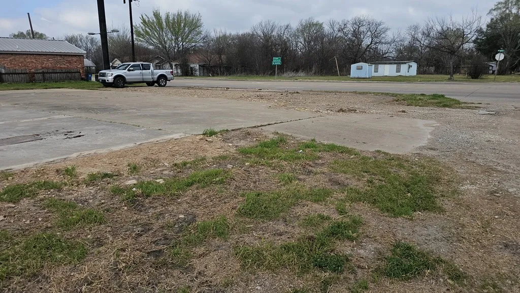 Unimproved Land For Sale in Navarro County , 210 NE 2nd Street, Kerens, Texas 75144, 0, 0, Garage spaces, 0 Sqft, built in 0, Price $93,000, mls#21194644, Real Estate Agent in Kerens, Homes For Sale in Navarro county, Homes For Sale in Kerens, Realtor in Kerens Texas, Real Estate Brokerage Independent Realty Texas, Luminita Cordes Realtor