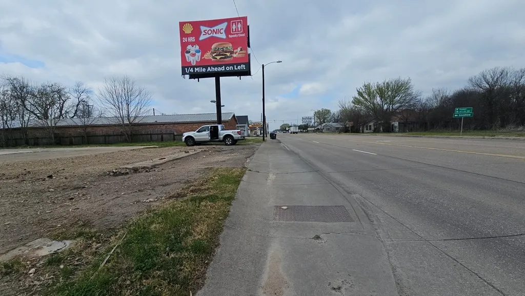 Unimproved Land For Sale in Navarro County , 210 NE 2nd Street, Kerens, Texas 75144, 0, 0, Garage spaces, 0 Sqft, built in 0, Price $93,000, mls#21194644, Real Estate Agent in Kerens, Homes For Sale in Navarro county, Homes For Sale in Kerens, Realtor in Kerens Texas, Real Estate Brokerage Independent Realty Texas, Luminita Cordes Realtor