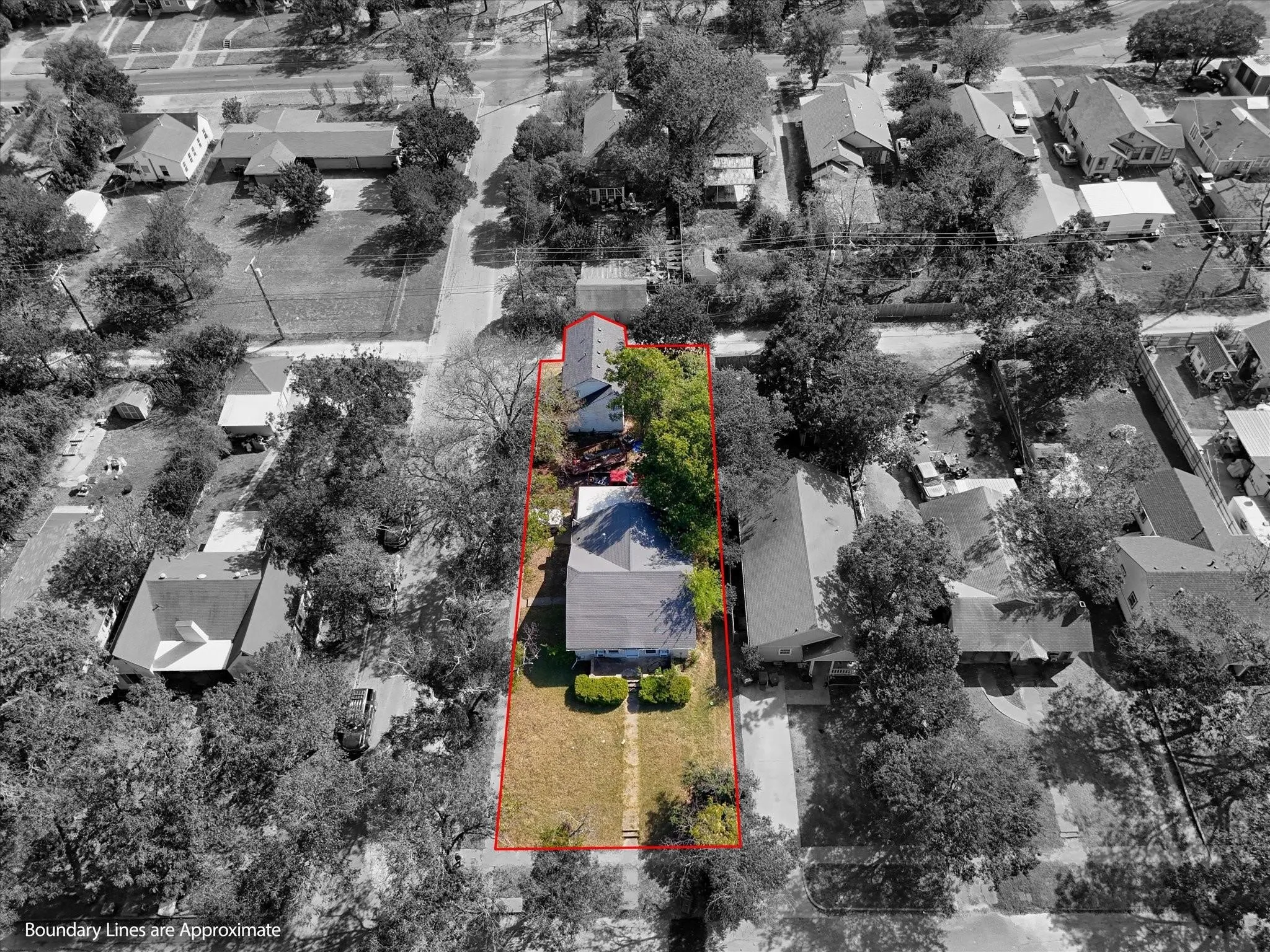 For Sale in Mc Lennan County , 3000 Ethel. Avenue, Waco, Texas 76707, 11 Bedroom, 6 Bathroom, Garage spaces, 0 Sqft, built in 1938, Preowned, Price $545,000, mls#21191915, Real Estate Agent in Waco, Homes For Sale in Mc Lennan county, Homes For Sale in Waco, Realtor in Waco Texas, Real Estate Brokerage Independent Realty Texas, Luminita Cordes Realtor
