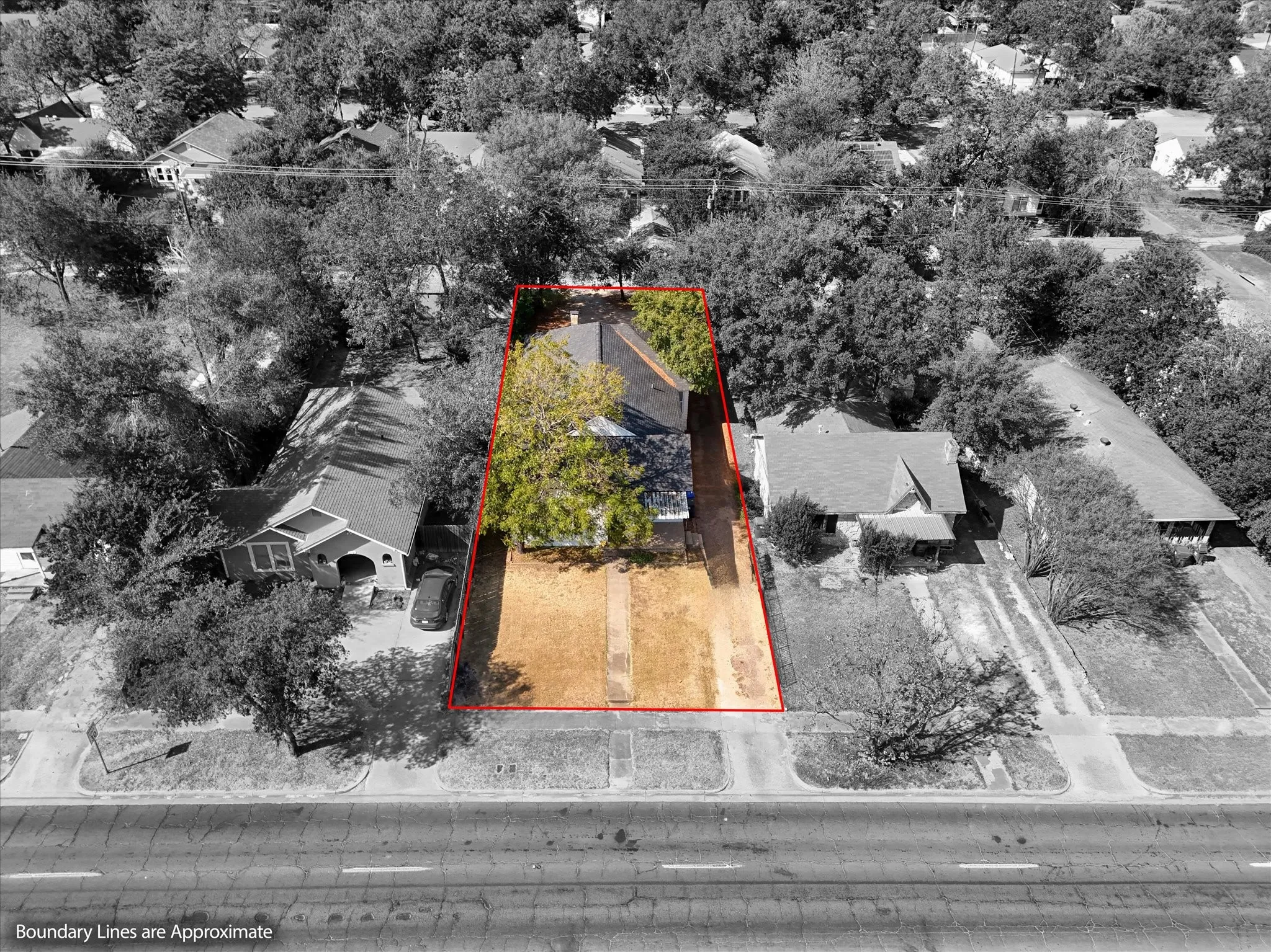 For Sale in Mc Lennan County , 3000 Ethel. Avenue, Waco, Texas 76707, 11 Bedroom, 6 Bathroom, Garage spaces, 0 Sqft, built in 1938, Preowned, Price $545,000, mls#21191915, Real Estate Agent in Waco, Homes For Sale in Mc Lennan county, Homes For Sale in Waco, Realtor in Waco Texas, Real Estate Brokerage Independent Realty Texas, Luminita Cordes Realtor