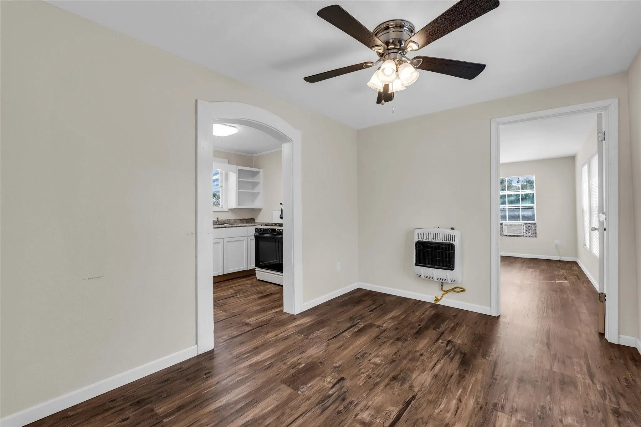 For Sale in Mc Lennan County , 3000 Ethel. Avenue, Waco, Texas 76707, 11 Bedroom, 6 Bathroom, Garage spaces, 0 Sqft, built in 1938, Preowned, Price $545,000, mls#21191915, Real Estate Agent in Waco, Homes For Sale in Mc Lennan county, Homes For Sale in Waco, Realtor in Waco Texas, Real Estate Brokerage Independent Realty Texas, Luminita Cordes Realtor
