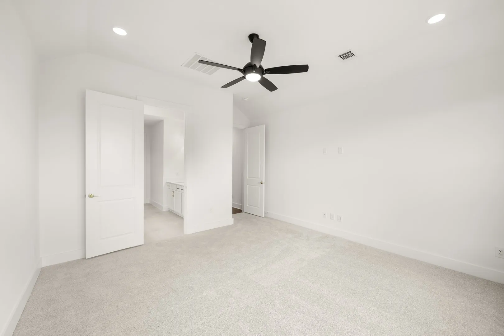 7424 Autumn Hill- Primary Suite-2