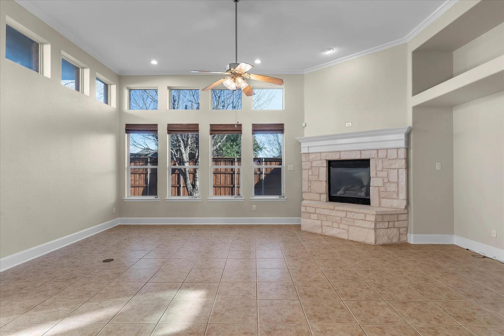 Large Spacious Living Area