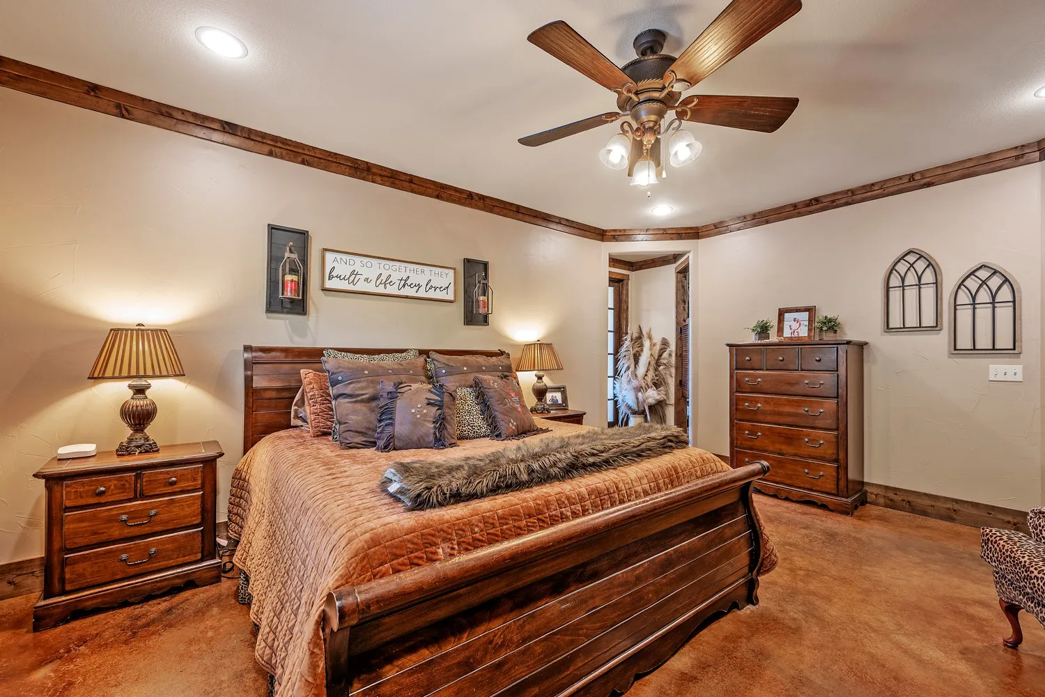Single Family Residence For Sale in Grayson County , 1011 Red Road, Howe, Texas 75459, 4 Bedroom, 3 Bathroom, 2 Garage spaces, 2,884 Sqft, built in 2015, Price $1,479,000, mls#21187799, Real Estate Agent in Howe, Homes For Sale in Grayson county, Homes For Sale in Howe, Realtor in Howe Texas, Real Estate Brokerage Independent Realty Texas, Luminita Cordes Realtor