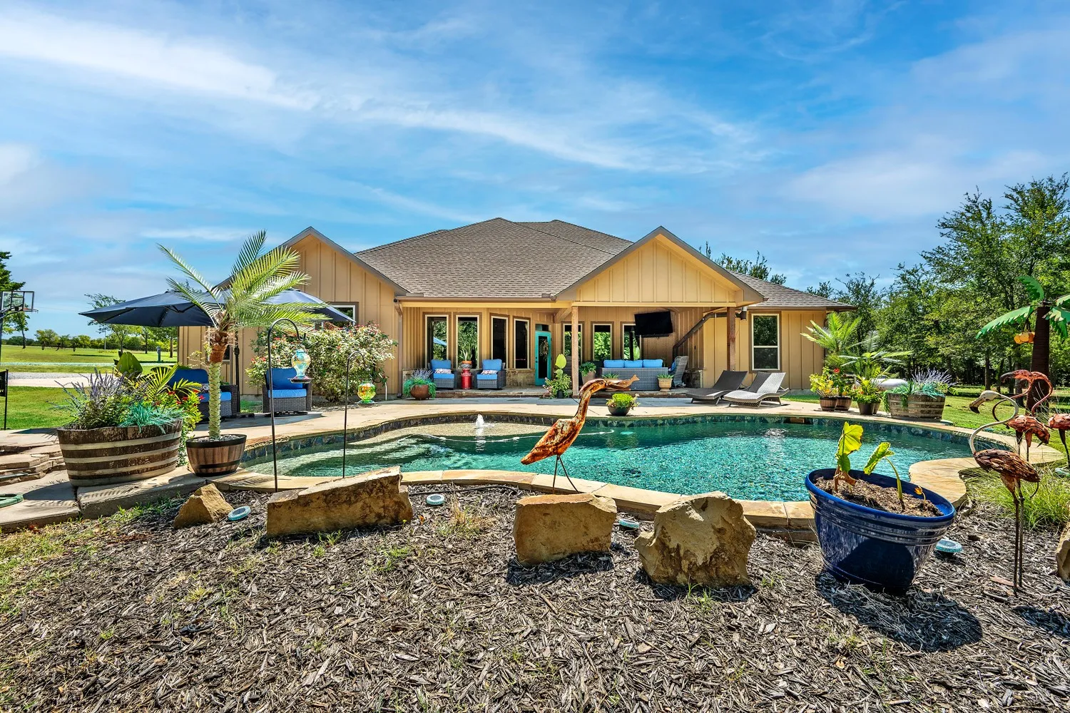 Single Family Residence For Sale in Grayson County , 1011 Red Road, Howe, Texas 75459, 4 Bedroom, 3 Bathroom, 2 Garage spaces, 2,884 Sqft, built in 2015, Price $1,479,000, mls#21187799, Real Estate Agent in Howe, Homes For Sale in Grayson county, Homes For Sale in Howe, Realtor in Howe Texas, Real Estate Brokerage Independent Realty Texas, Luminita Cordes Realtor