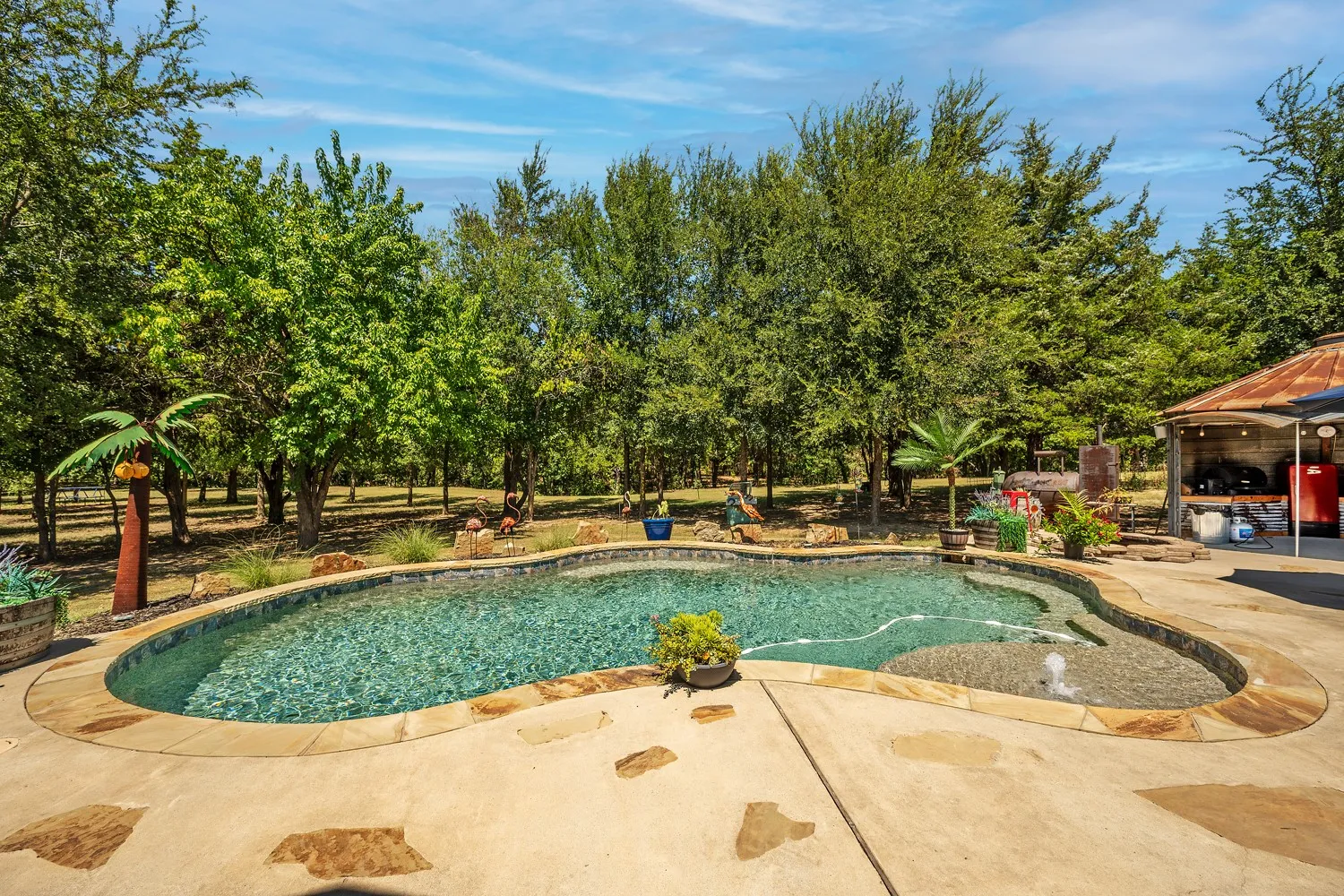 Single Family Residence For Sale in Grayson County , 1011 Red Road, Howe, Texas 75459, 4 Bedroom, 3 Bathroom, 2 Garage spaces, 2,884 Sqft, built in 2015, Price $1,479,000, mls#21187799, Real Estate Agent in Howe, Homes For Sale in Grayson county, Homes For Sale in Howe, Realtor in Howe Texas, Real Estate Brokerage Independent Realty Texas, Luminita Cordes Realtor
