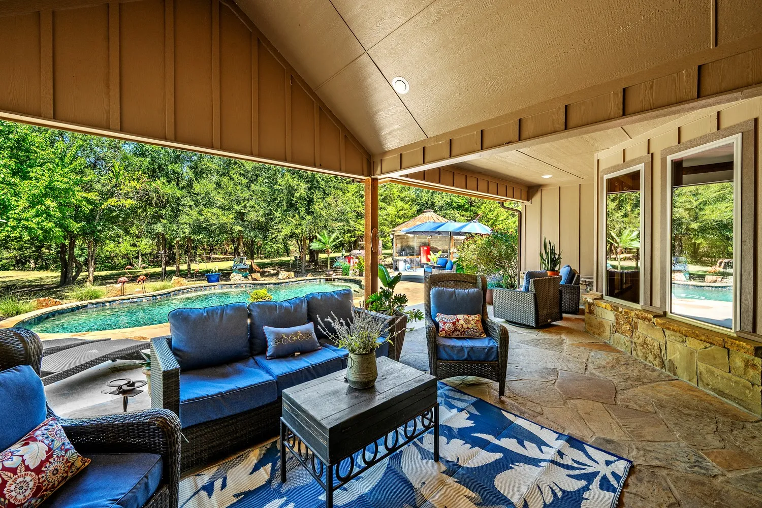Single Family Residence For Sale in Grayson County , 1011 Red Road, Howe, Texas 75459, 4 Bedroom, 3 Bathroom, 2 Garage spaces, 2,884 Sqft, built in 2015, Price $1,479,000, mls#21187799, Real Estate Agent in Howe, Homes For Sale in Grayson county, Homes For Sale in Howe, Realtor in Howe Texas, Real Estate Brokerage Independent Realty Texas, Luminita Cordes Realtor