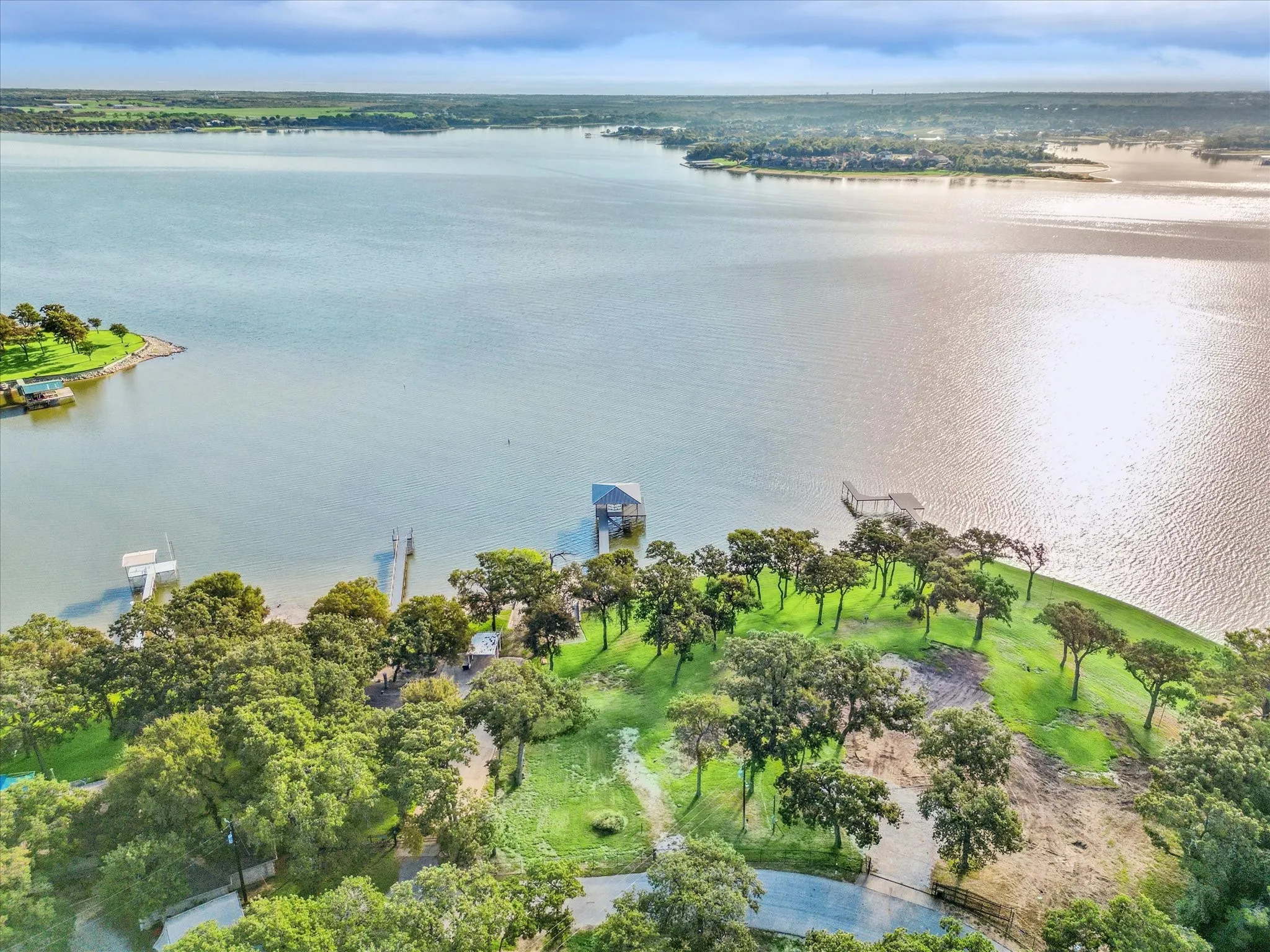 Improved Land For Sale in Tarrant County , 12420 Lake Forest Drive, Azle, Texas 76020, 0, 0, Garage spaces, 0 Sqft, built in 0, Price $1,350,000, mls#21194737, Real Estate Agent in Azle, Homes For Sale in Tarrant county, Homes For Sale in Azle, Realtor in Azle Texas, Real Estate Brokerage Independent Realty Texas, Luminita Cordes Realtor