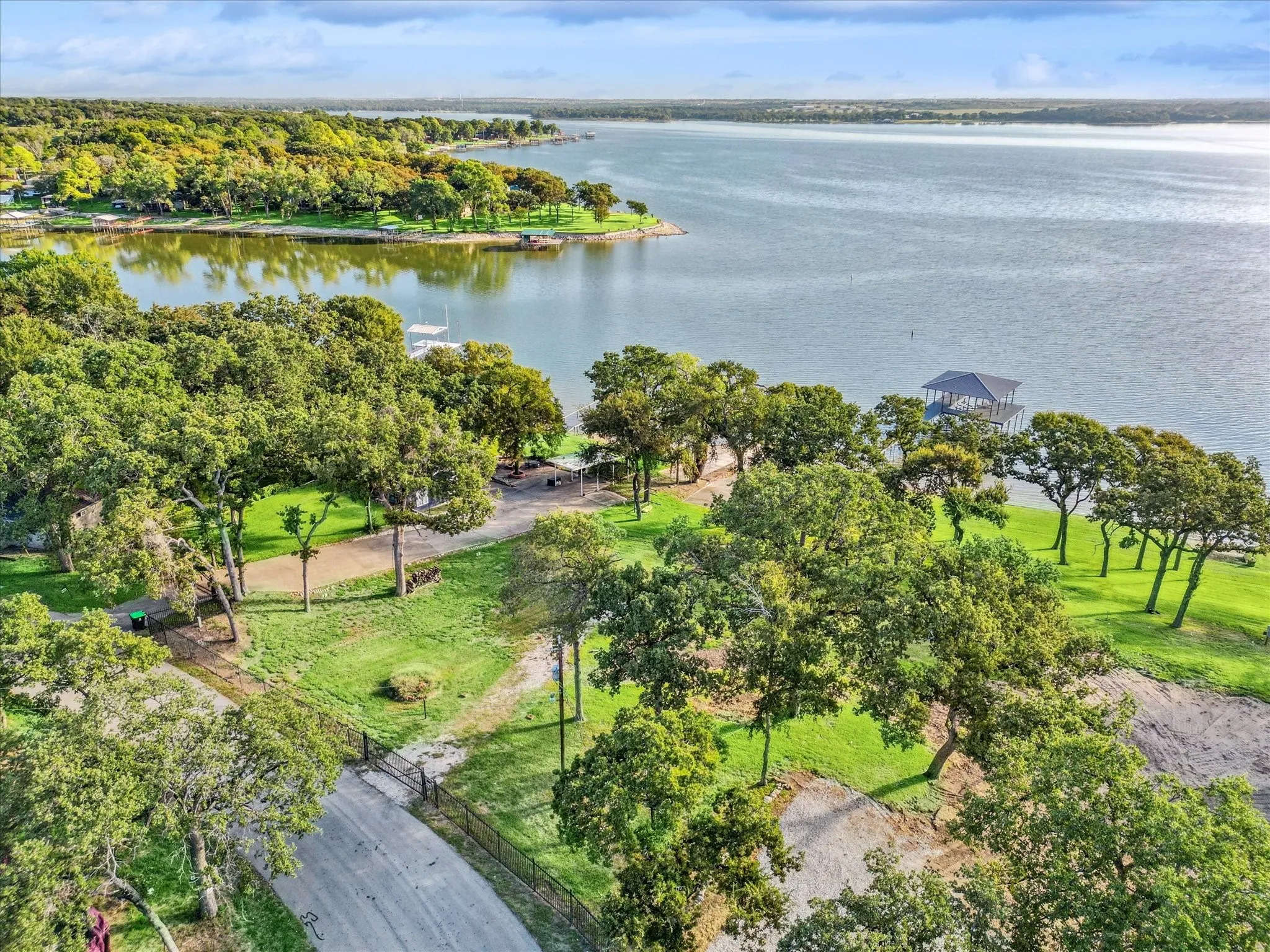 Improved Land For Sale in Tarrant County , 12424 Lake Forest Drive, Azle, Texas 76020, 0, 0, Garage spaces, 0 Sqft, built in 0, Price $999,999, mls#21194743, Real Estate Agent in Azle, Homes For Sale in Tarrant county, Homes For Sale in Azle, Realtor in Azle Texas, Real Estate Brokerage Independent Realty Texas, Luminita Cordes Realtor