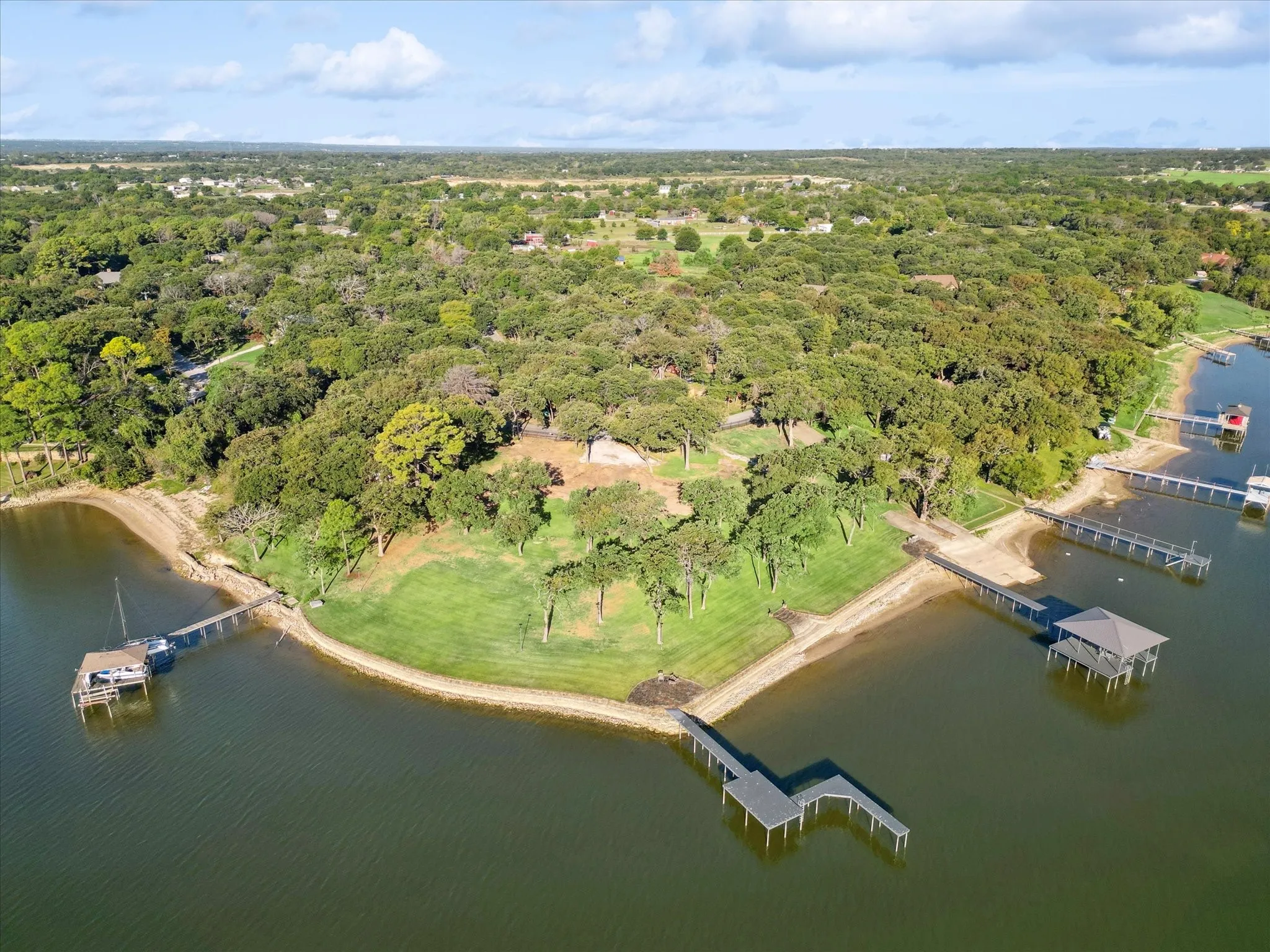 Improved Land For Sale in Tarrant County , 12424 Lake Forest Drive, Azle, Texas 76020, 0, 0, Garage spaces, 0 Sqft, built in 0, Price $999,999, mls#21194743, Real Estate Agent in Azle, Homes For Sale in Tarrant county, Homes For Sale in Azle, Realtor in Azle Texas, Real Estate Brokerage Independent Realty Texas, Luminita Cordes Realtor