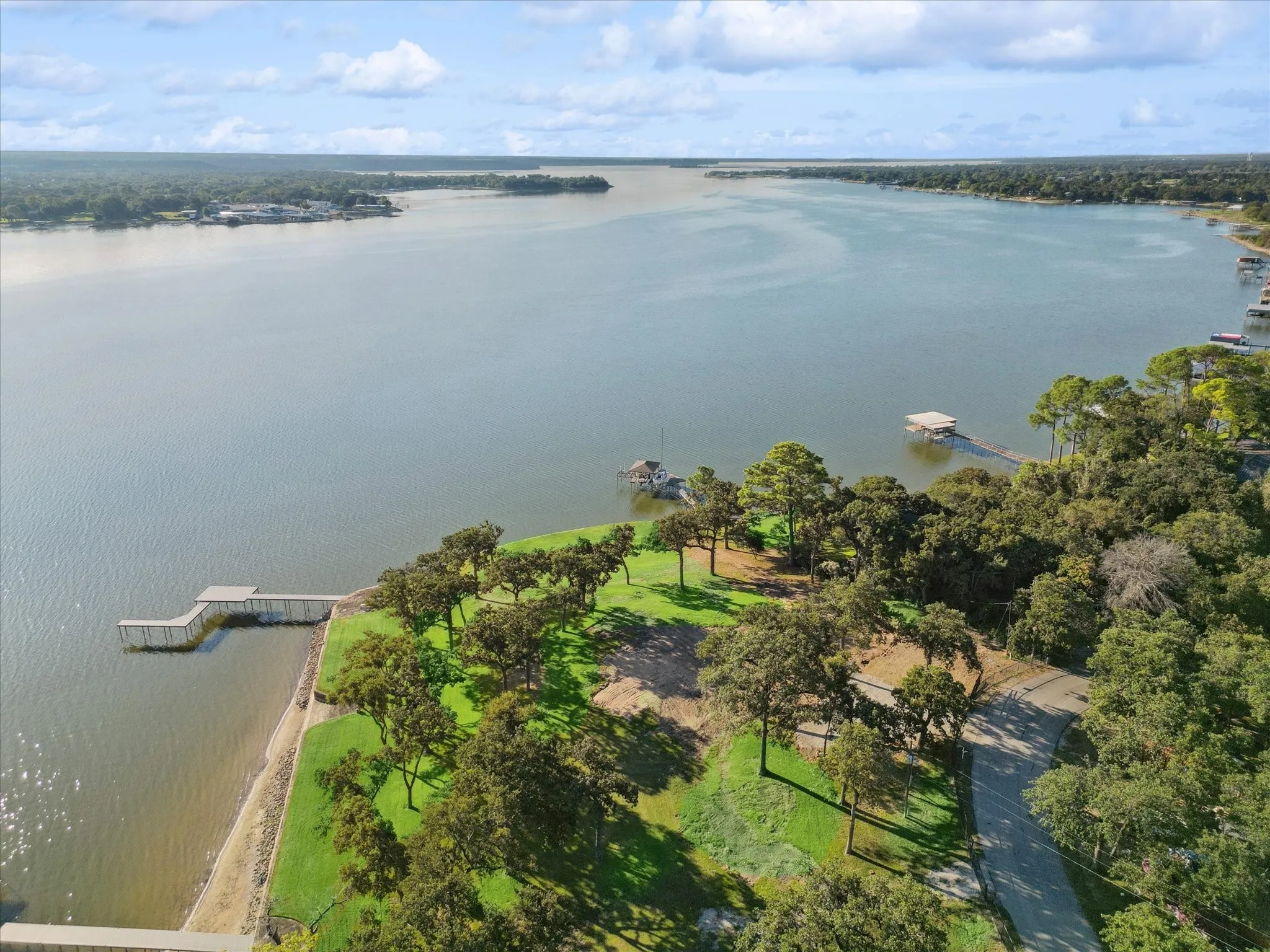 Improved Land For Sale in Tarrant County , 12424 Lake Forest Drive, Azle, Texas 76020, 0, 0, Garage spaces, 0 Sqft, built in 0, Price $999,999, mls#21194743, Real Estate Agent in Azle, Homes For Sale in Tarrant county, Homes For Sale in Azle, Realtor in Azle Texas, Real Estate Brokerage Independent Realty Texas, Luminita Cordes Realtor