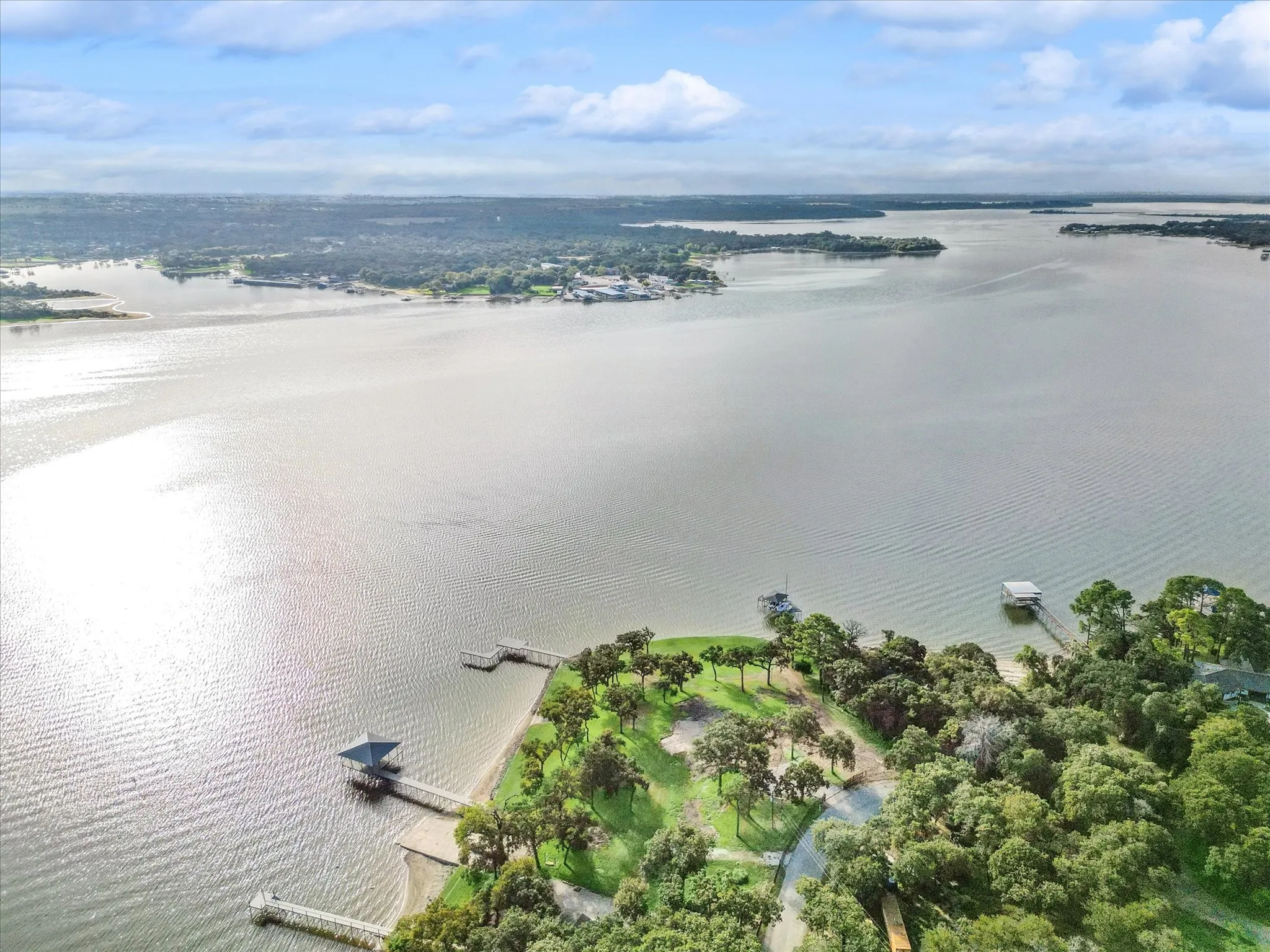 Improved Land For Sale in Tarrant County , 12424 Lake Forest Drive, Azle, Texas 76020, 0, 0, Garage spaces, 0 Sqft, built in 0, Price $999,999, mls#21194743, Real Estate Agent in Azle, Homes For Sale in Tarrant county, Homes For Sale in Azle, Realtor in Azle Texas, Real Estate Brokerage Independent Realty Texas, Luminita Cordes Realtor