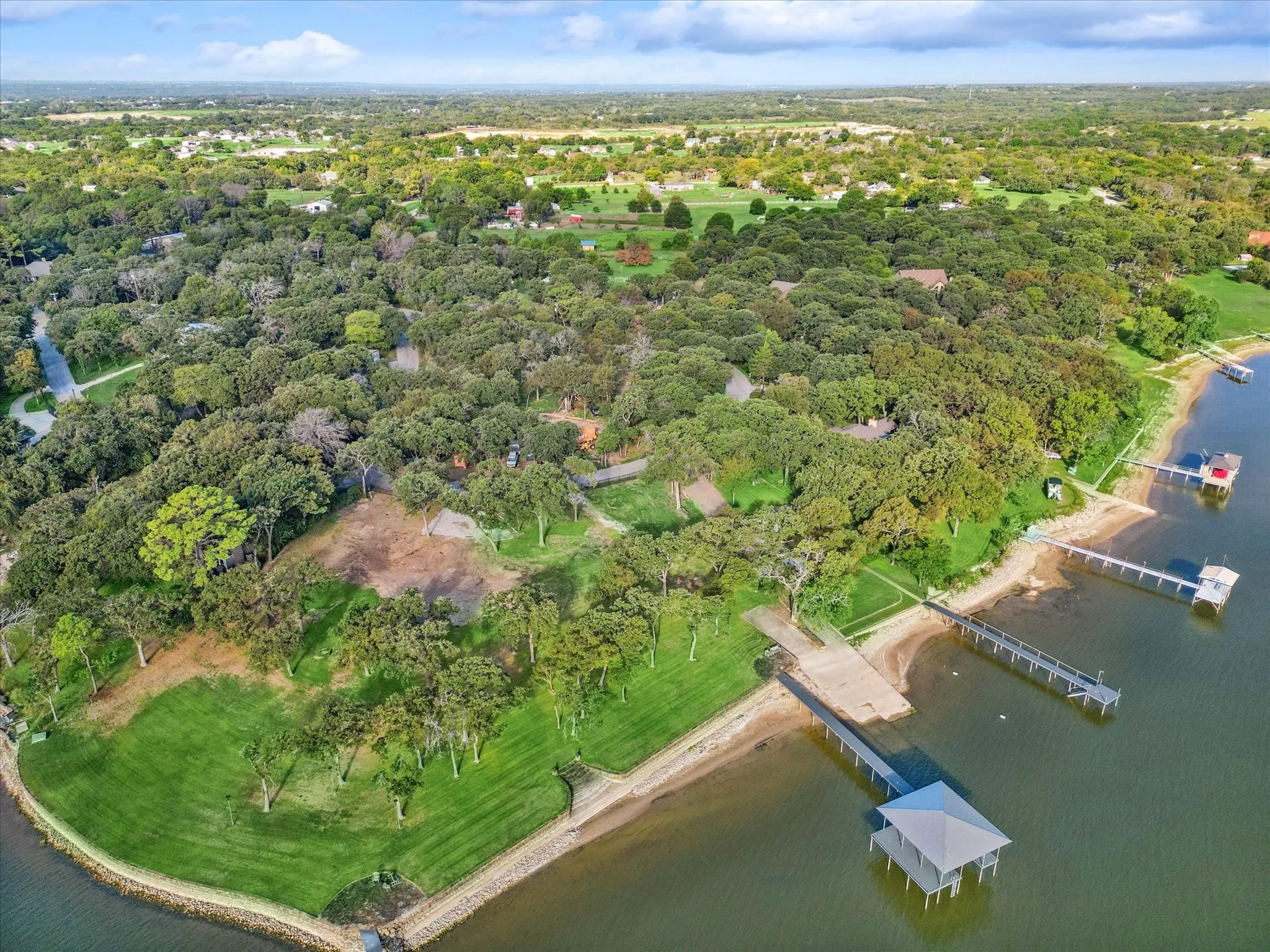 Improved Land For Sale in Tarrant County , 12424 Lake Forest Drive, Azle, Texas 76020, 0, 0, Garage spaces, 0 Sqft, built in 0, Price $999,999, mls#21194743, Real Estate Agent in Azle, Homes For Sale in Tarrant county, Homes For Sale in Azle, Realtor in Azle Texas, Real Estate Brokerage Independent Realty Texas, Luminita Cordes Realtor
