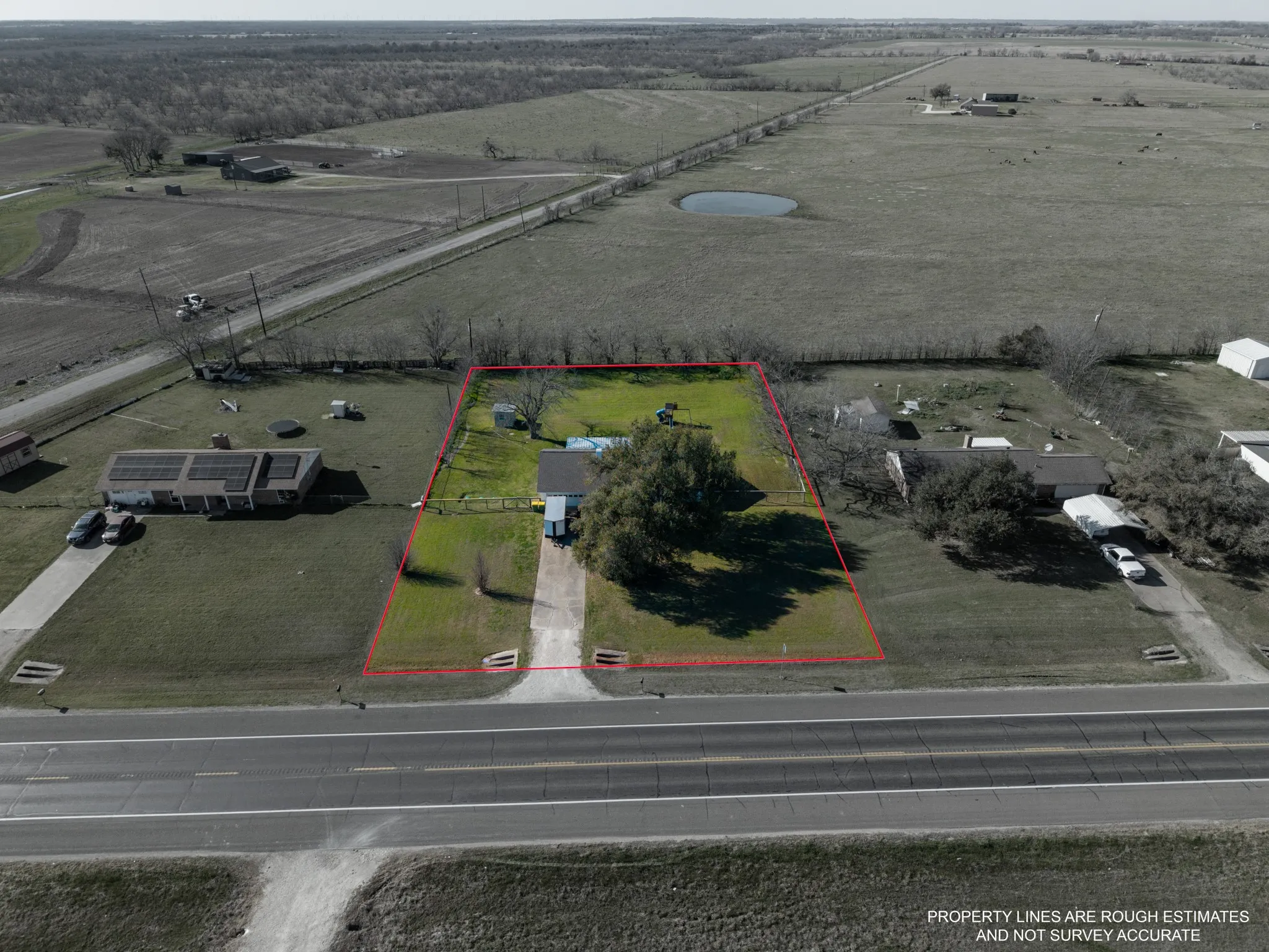 Single Family Residence For Sale in Limestone County , 1916 S Hwy 14, Groesbeck, Texas 76642, 3 Bedroom, 2 Bathroom, 2 Garage spaces, 1,980 Sqft, built in 1984, mls#21193192, Real Estate Agent in Groesbeck, Homes For Sale in Limestone county, Homes For Sale in Groesbeck, Realtor in Groesbeck Texas, Real Estate Brokerage Independent Realty Texas, Luminita Cordes Realtor