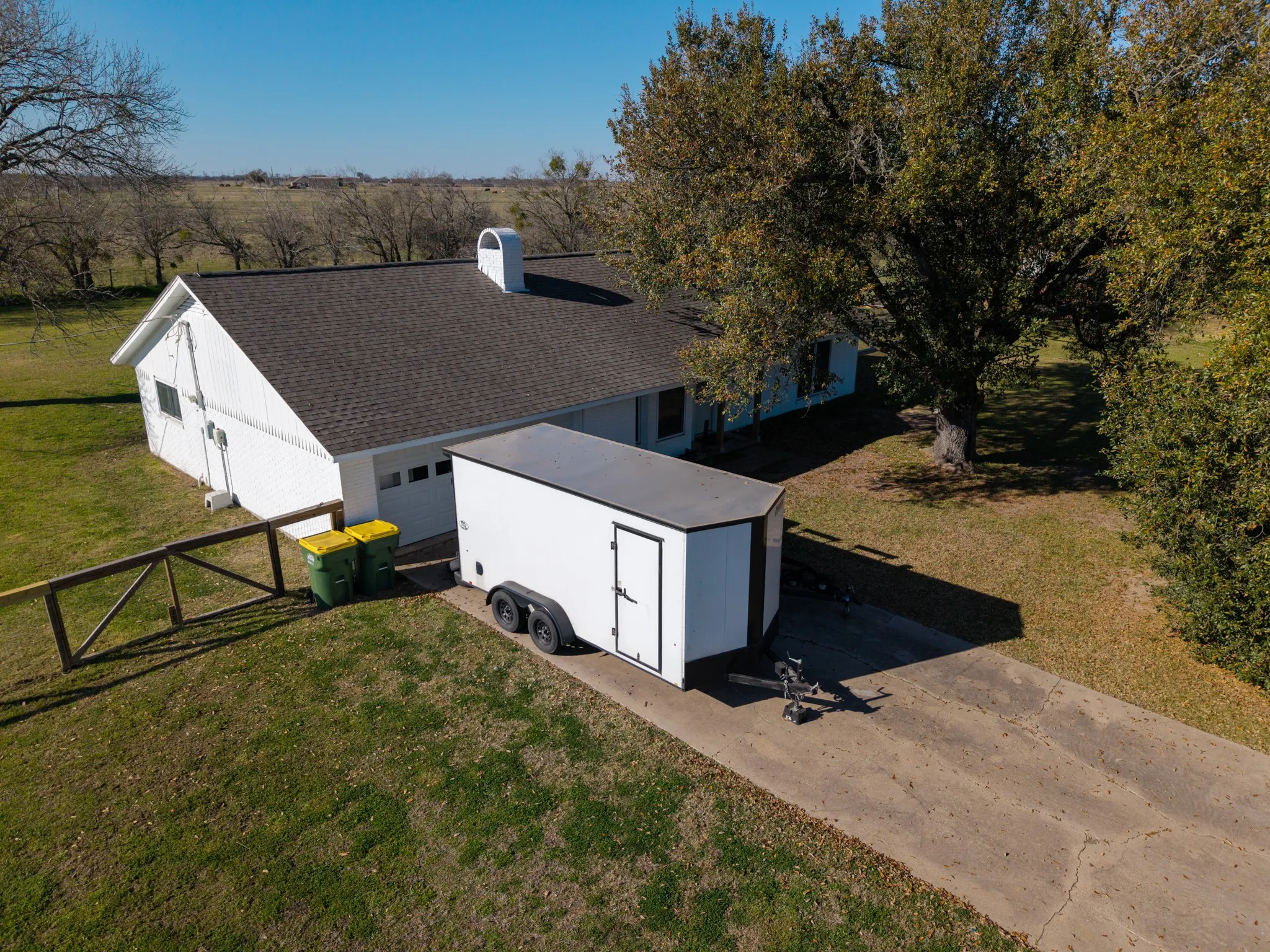 Single Family Residence For Sale in Limestone County , 1916 S Hwy 14, Groesbeck, Texas 76642, 3 Bedroom, 2 Bathroom, 2 Garage spaces, 1,980 Sqft, built in 1984, mls#21193192, Real Estate Agent in Groesbeck, Homes For Sale in Limestone county, Homes For Sale in Groesbeck, Realtor in Groesbeck Texas, Real Estate Brokerage Independent Realty Texas, Luminita Cordes Realtor