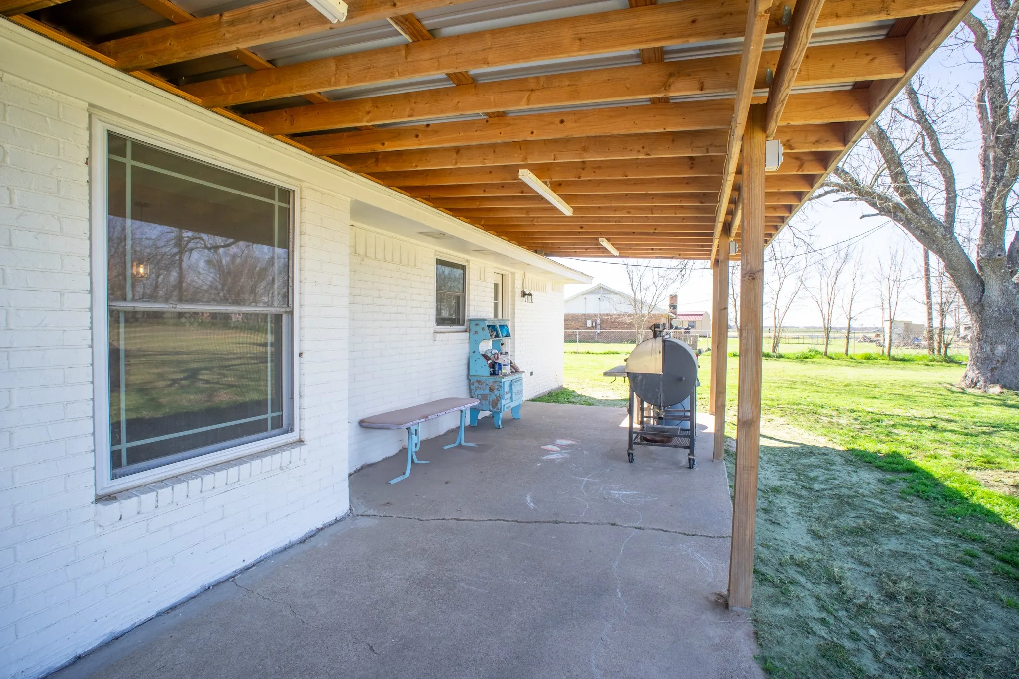Single Family Residence For Sale in Limestone County , 1916 S Hwy 14, Groesbeck, Texas 76642, 3 Bedroom, 2 Bathroom, 2 Garage spaces, 1,980 Sqft, built in 1984, mls#21193192, Real Estate Agent in Groesbeck, Homes For Sale in Limestone county, Homes For Sale in Groesbeck, Realtor in Groesbeck Texas, Real Estate Brokerage Independent Realty Texas, Luminita Cordes Realtor