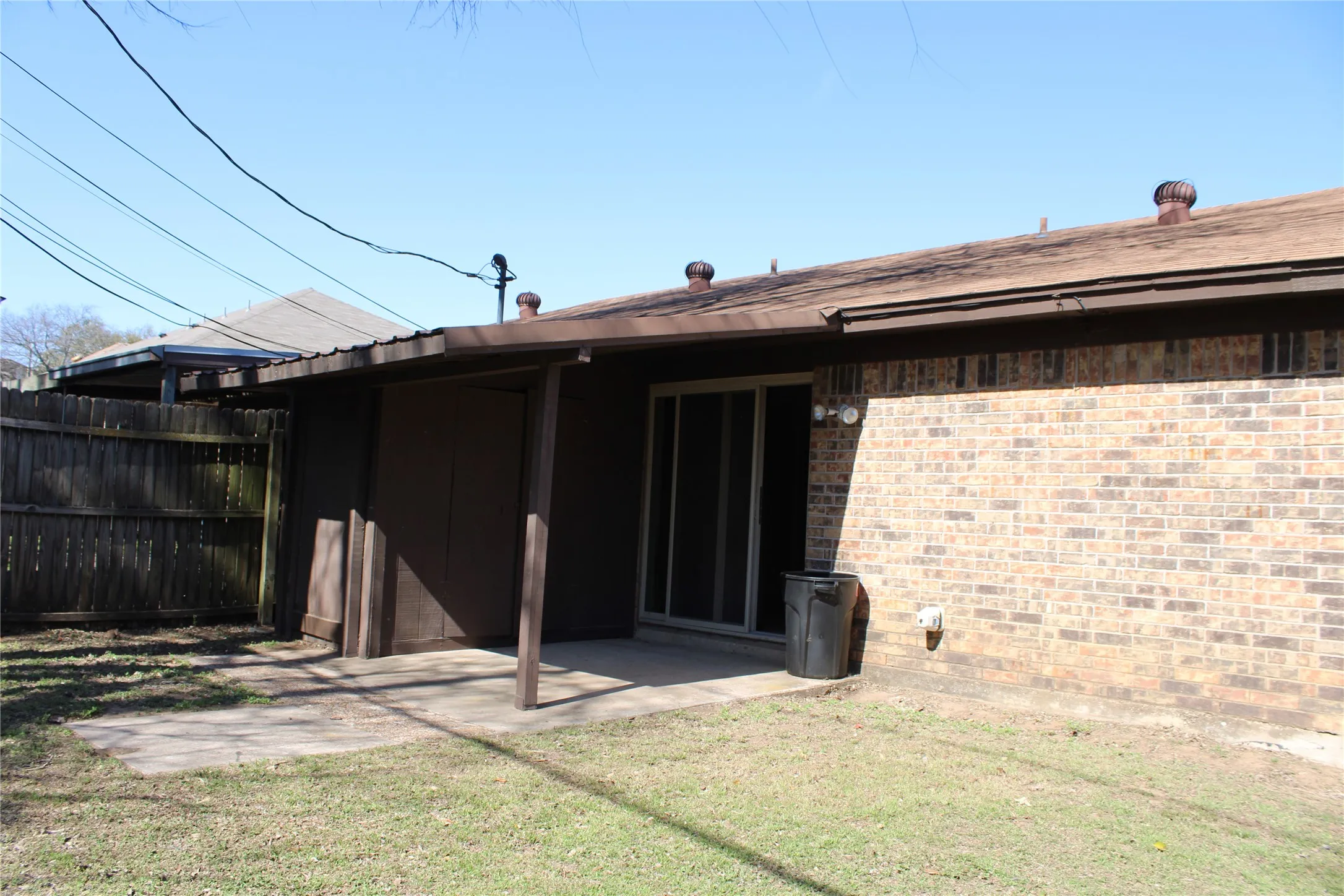 Duplex For Sale in Johnson County , 615 Renfro Street, Burleson, Texas 76028, 5 Bedroom, 4 Bathroom, 1 Garage spaces, 0 Sqft, built in 1981, Preowned, mls#21195000, Real Estate Agent in Burleson, Homes For Sale in Johnson county, Homes For Sale in Burleson, Realtor in Burleson Texas, Real Estate Brokerage Independent Realty Texas, Luminita Cordes Realtor