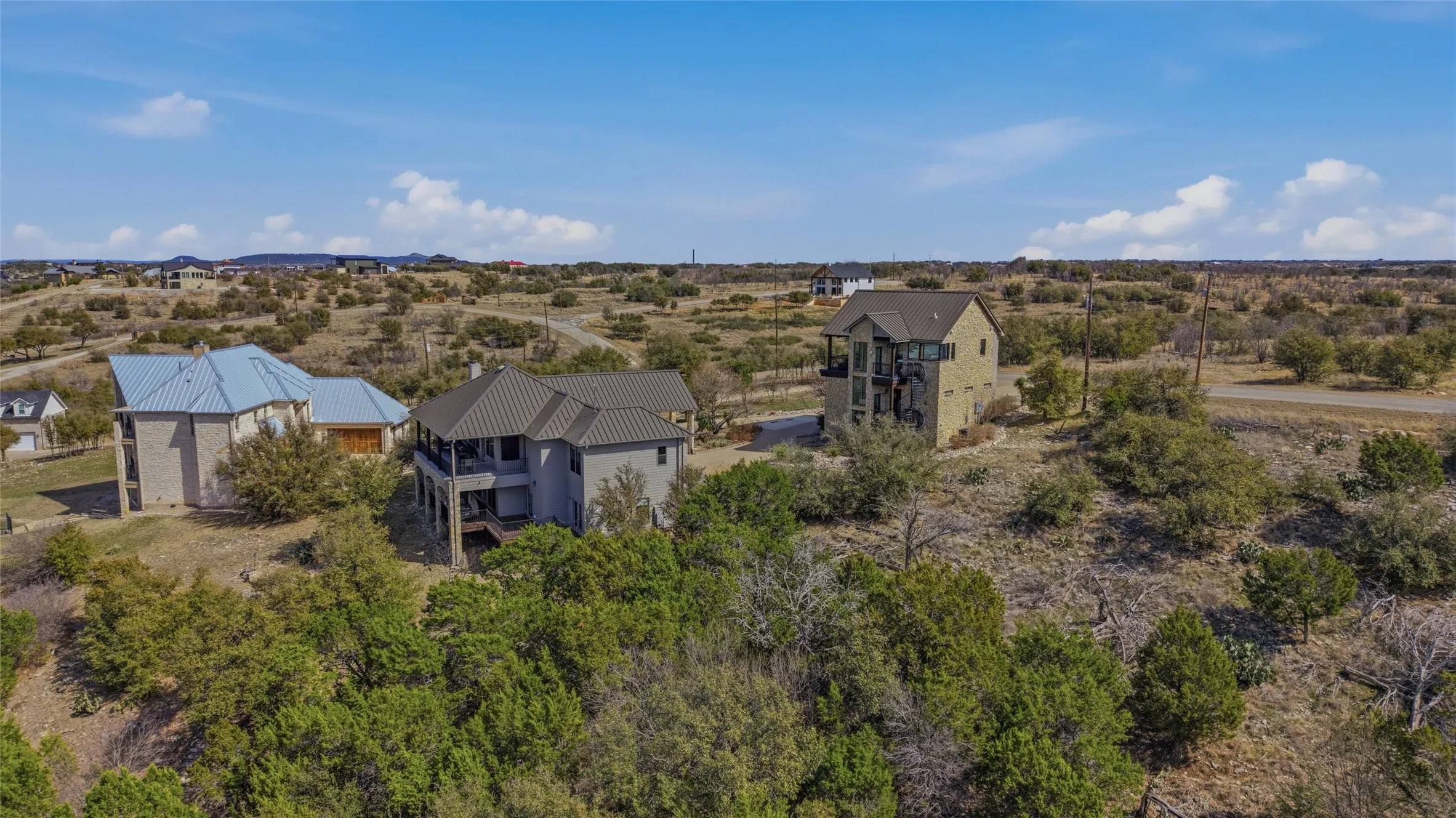 Single Family Residence For Sale in Palo Pinto County , 6161 W Hells Gate Drive, Possum Kingdom Lake, Texas 76475, 4 Bedroom, 4 Bathroom, 3 Garage spaces, 3,575 Sqft, built in 2005, Preowned, mls#21193173, Real Estate Agent in Possum Kingdom Lake, Homes For Sale in Palo Pinto county, Homes For Sale in Possum Kingdom Lake, Realtor in Possum Kingdom Lake Texas, Real Estate Brokerage Independent Realty Texas, Luminita Cordes Realtor