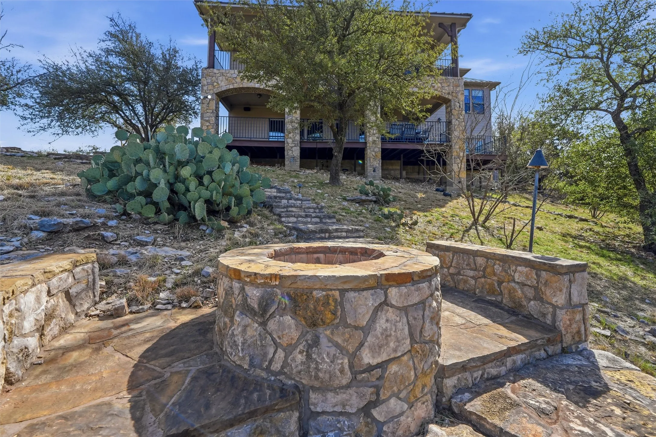 Single Family Residence For Sale in Palo Pinto County , 6161 W Hells Gate Drive, Possum Kingdom Lake, Texas 76475, 4 Bedroom, 4 Bathroom, 3 Garage spaces, 3,575 Sqft, built in 2005, Preowned, mls#21193173, Real Estate Agent in Possum Kingdom Lake, Homes For Sale in Palo Pinto county, Homes For Sale in Possum Kingdom Lake, Realtor in Possum Kingdom Lake Texas, Real Estate Brokerage Independent Realty Texas, Luminita Cordes Realtor