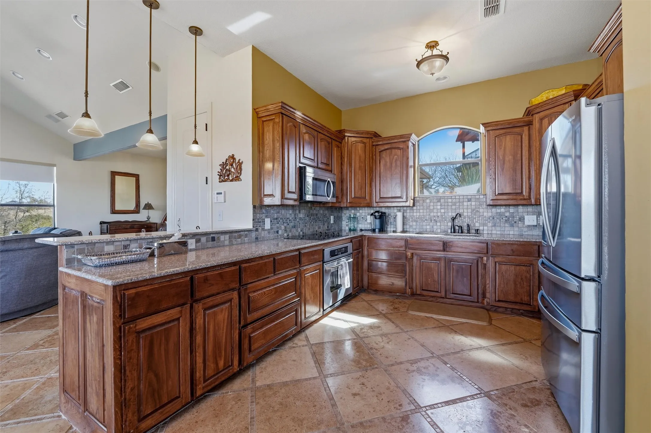 Single Family Residence For Sale in Palo Pinto County , 6161 W Hells Gate Drive, Possum Kingdom Lake, Texas 76475, 4 Bedroom, 4 Bathroom, 3 Garage spaces, 3,575 Sqft, built in 2005, Preowned, mls#21193173, Real Estate Agent in Possum Kingdom Lake, Homes For Sale in Palo Pinto county, Homes For Sale in Possum Kingdom Lake, Realtor in Possum Kingdom Lake Texas, Real Estate Brokerage Independent Realty Texas, Luminita Cordes Realtor