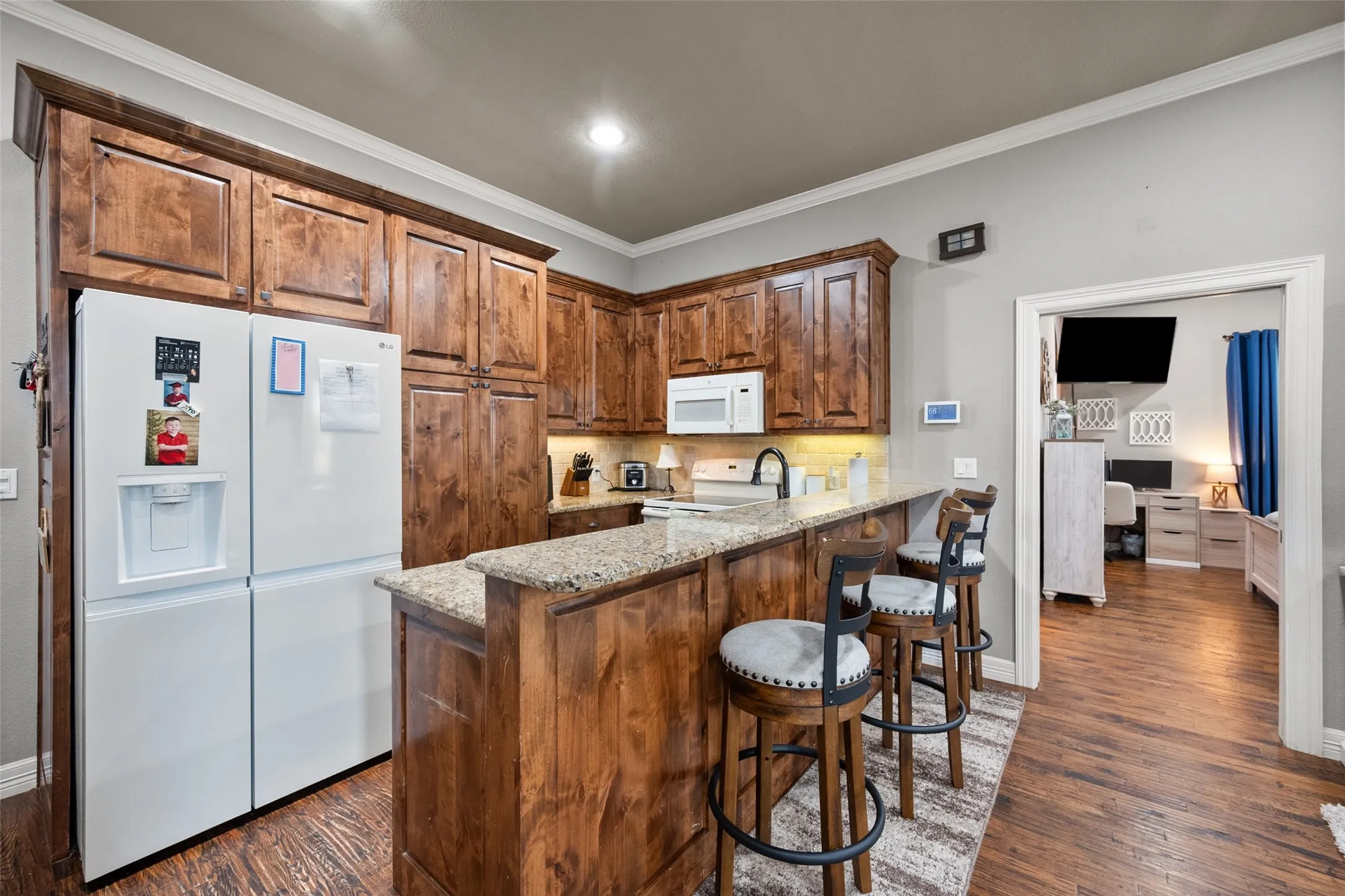 Single Family Residence For Sale in Navarro County , 606 Sunset Point, Kerens, Texas 75144, 4 Bedroom, 3 Bathroom, 2 Garage spaces, 3,206 Sqft, built in 2014, mls#21194940, Real Estate Agent in Kerens, Homes For Sale in Navarro county, Homes For Sale in Kerens, Realtor in Kerens Texas, Real Estate Brokerage Independent Realty Texas, Luminita Cordes Realtor
