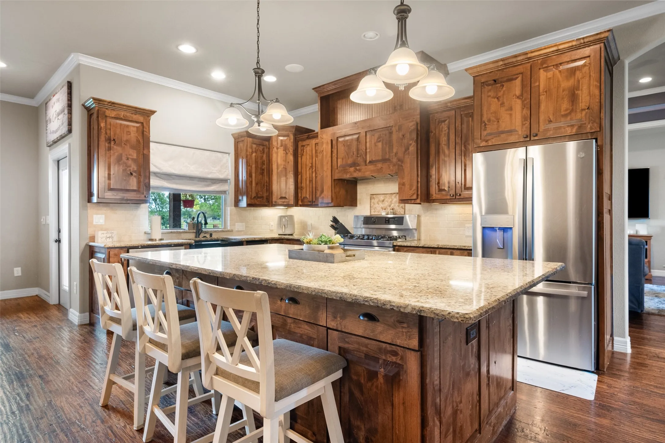 Single Family Residence For Sale in Navarro County , 606 Sunset Point, Kerens, Texas 75144, 4 Bedroom, 3 Bathroom, 2 Garage spaces, 3,206 Sqft, built in 2014, mls#21194940, Real Estate Agent in Kerens, Homes For Sale in Navarro county, Homes For Sale in Kerens, Realtor in Kerens Texas, Real Estate Brokerage Independent Realty Texas, Luminita Cordes Realtor