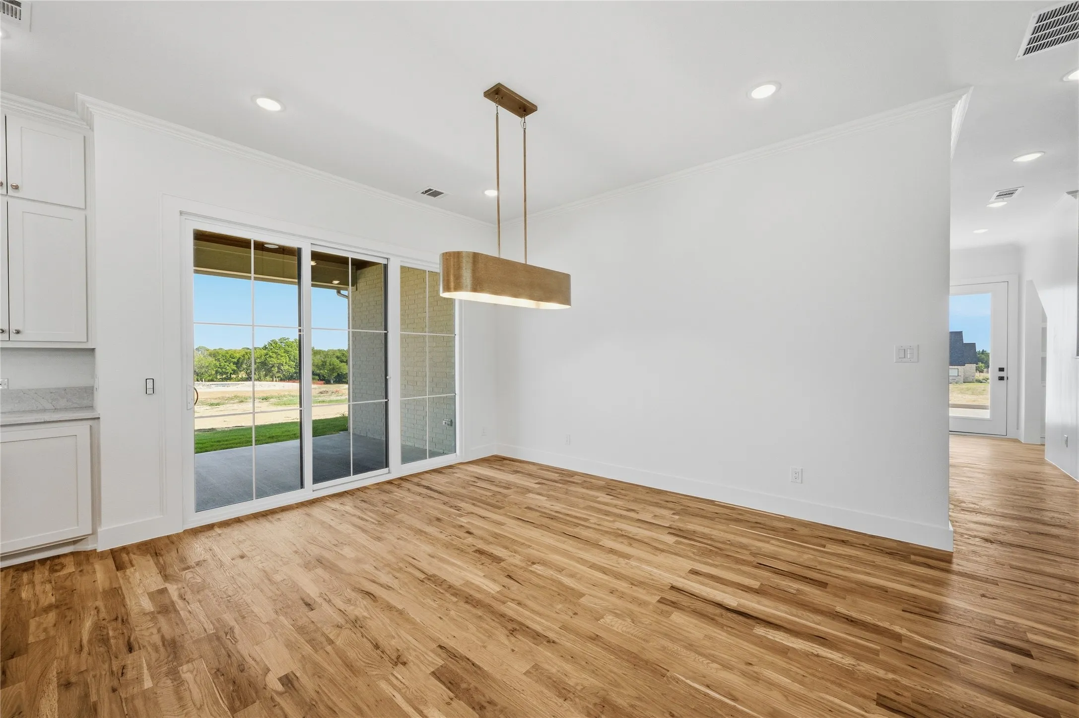 Single Family Residence For Sale in Ellis County , 1920 Kaycee Circle, Midlothian, Texas 76065, 4 Bedroom, 4 Bathroom, 3 Garage spaces, 3,311 Sqft, built in 2026, New Construction - Incomplete, mls#21195080, Real Estate Agent in Midlothian, Homes For Sale in Ellis county, Homes For Sale in Midlothian, Realtor in Midlothian Texas, Real Estate Brokerage Independent Realty Texas, Luminita Cordes Realtor